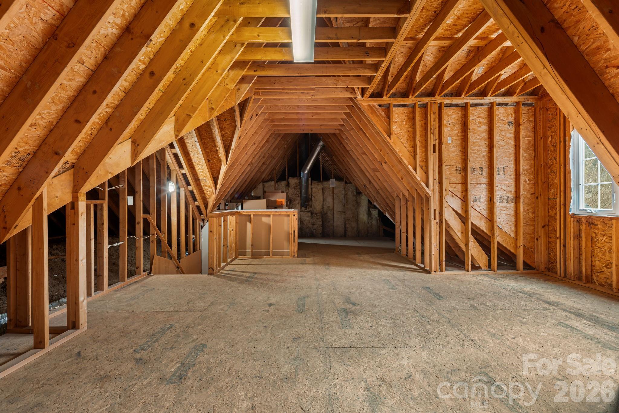 405 Mistletoe Trail — Hendersonville