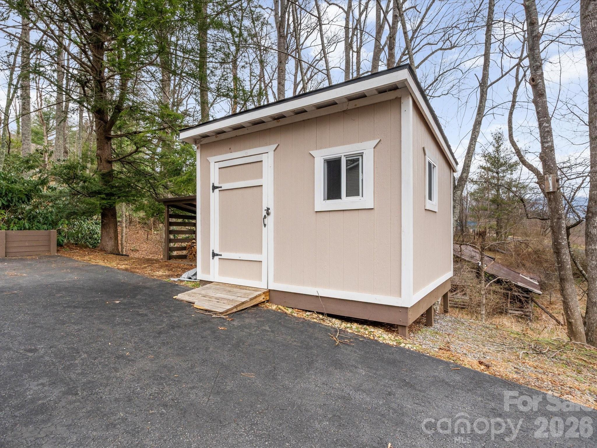 26 Morrow Drive — Fairview