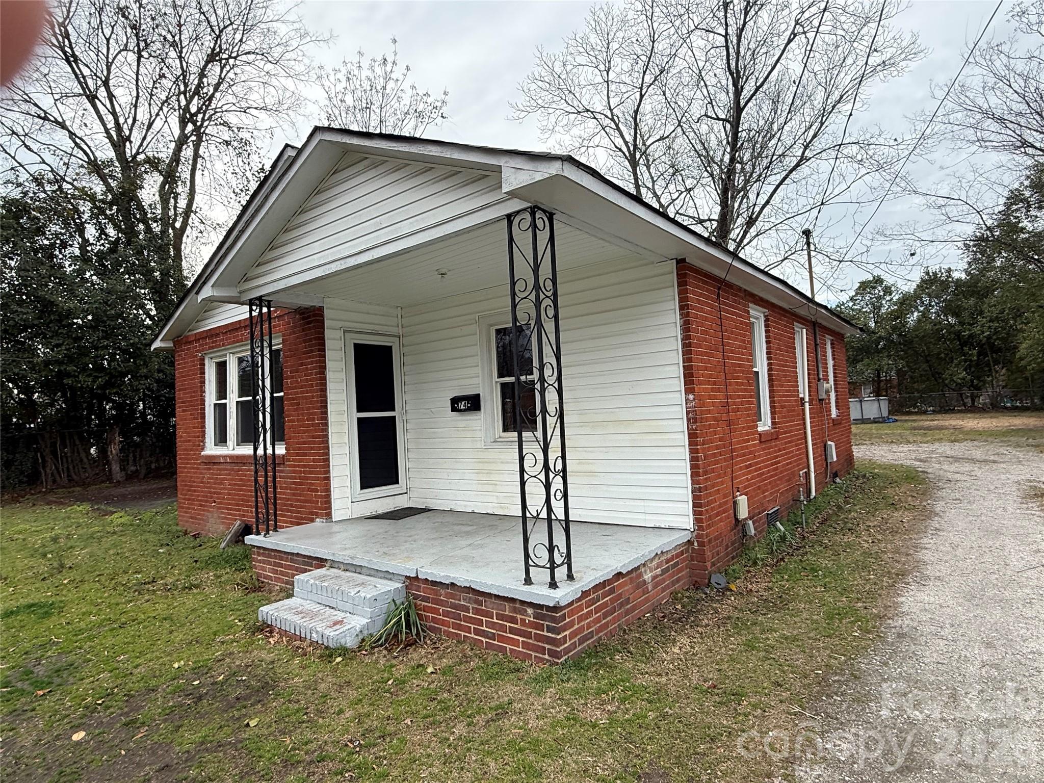 74 Victory Drive — Cheraw