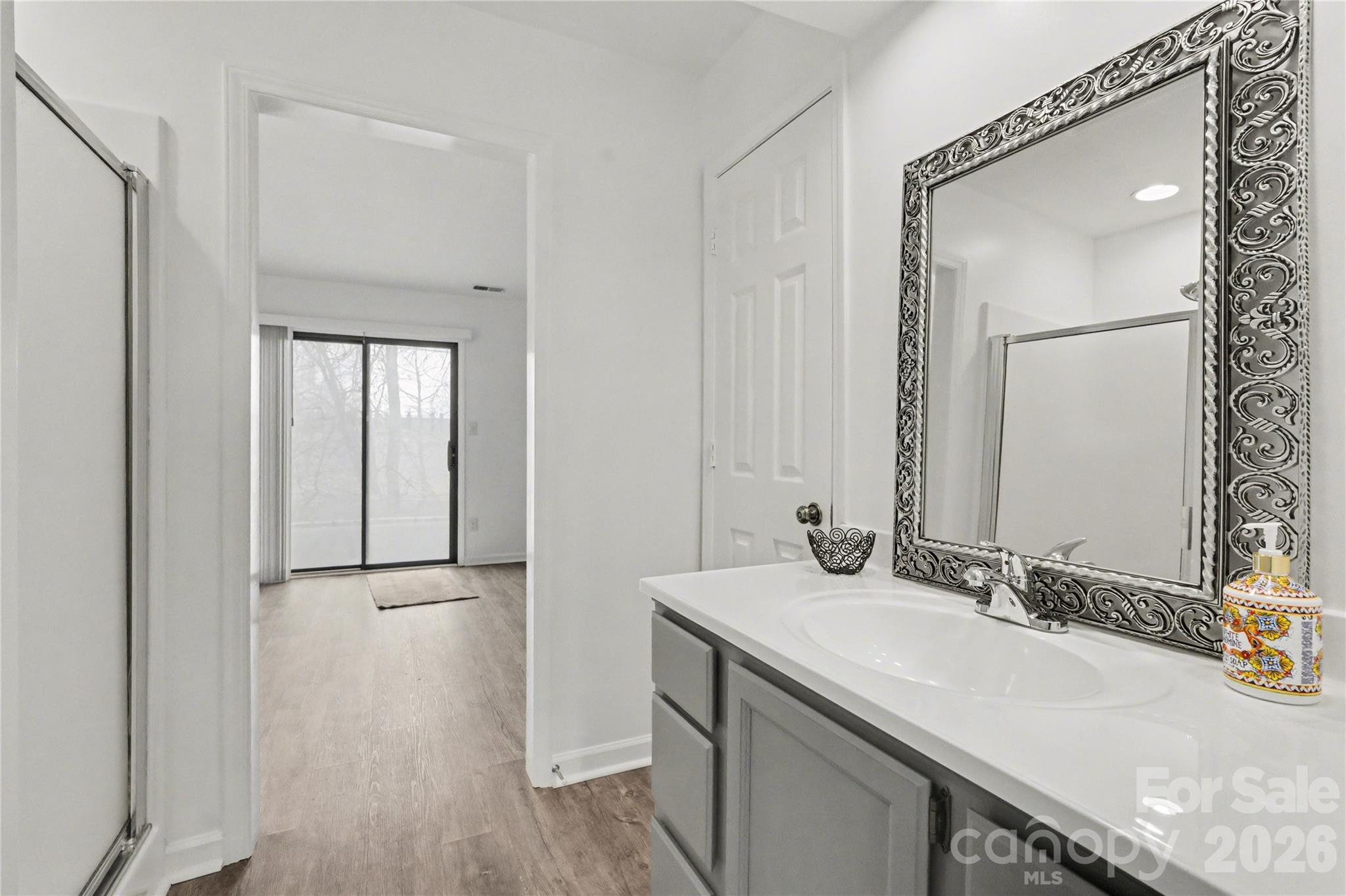 6540 Point Comfort Lane — Charlotte