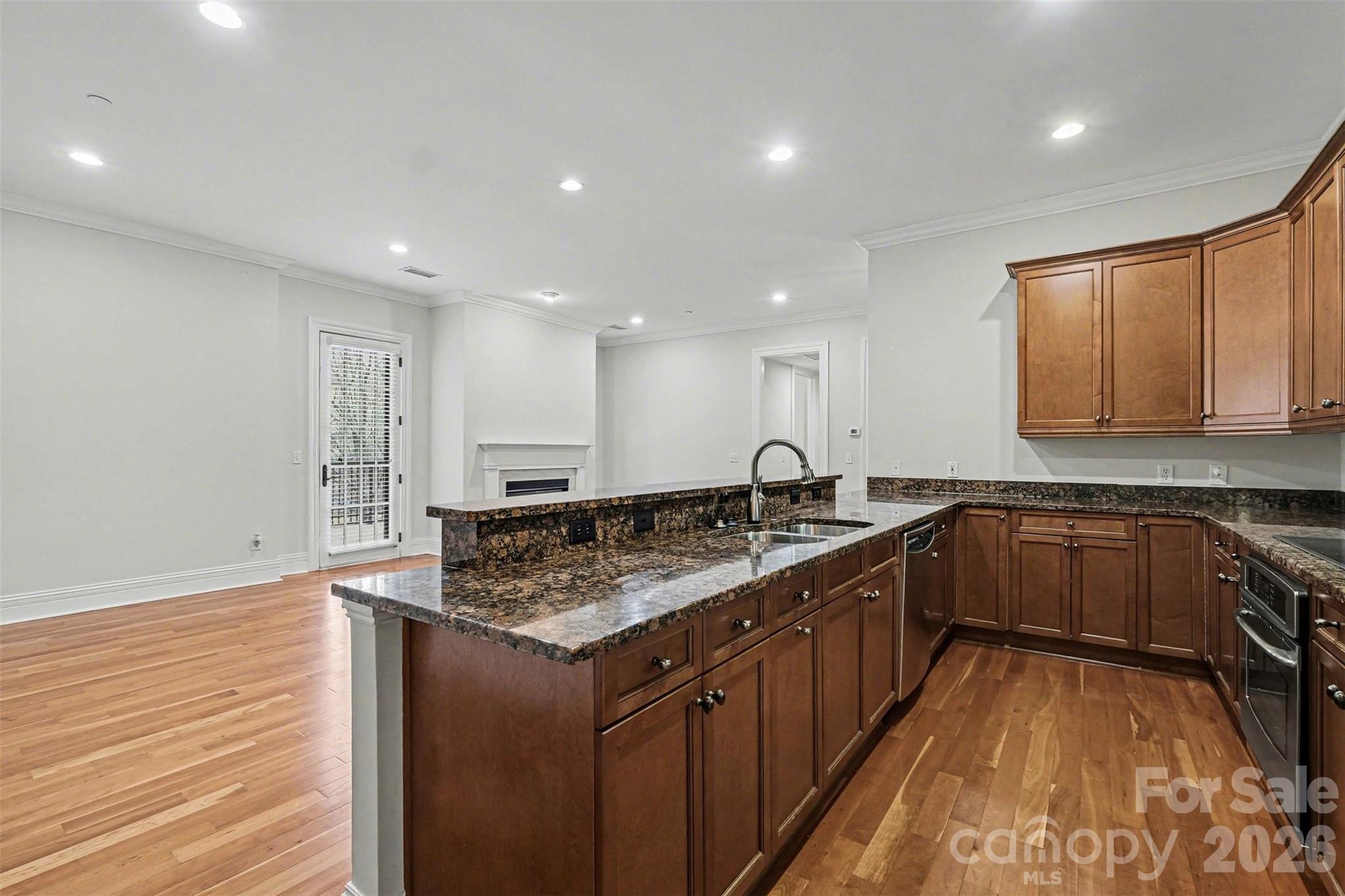 3276 Park Road — Charlotte