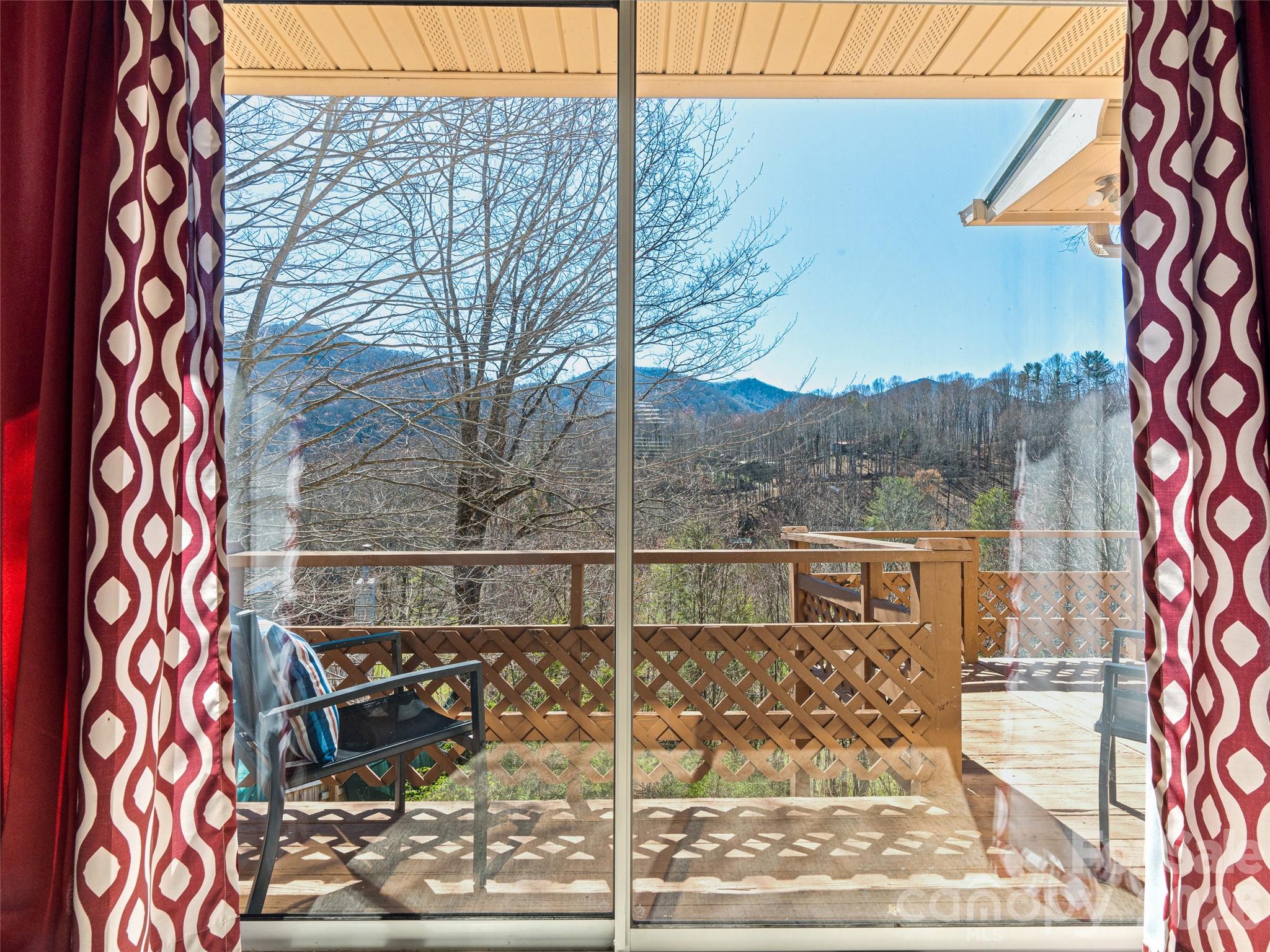 174 Pleasant Ridge — Maggie Valley