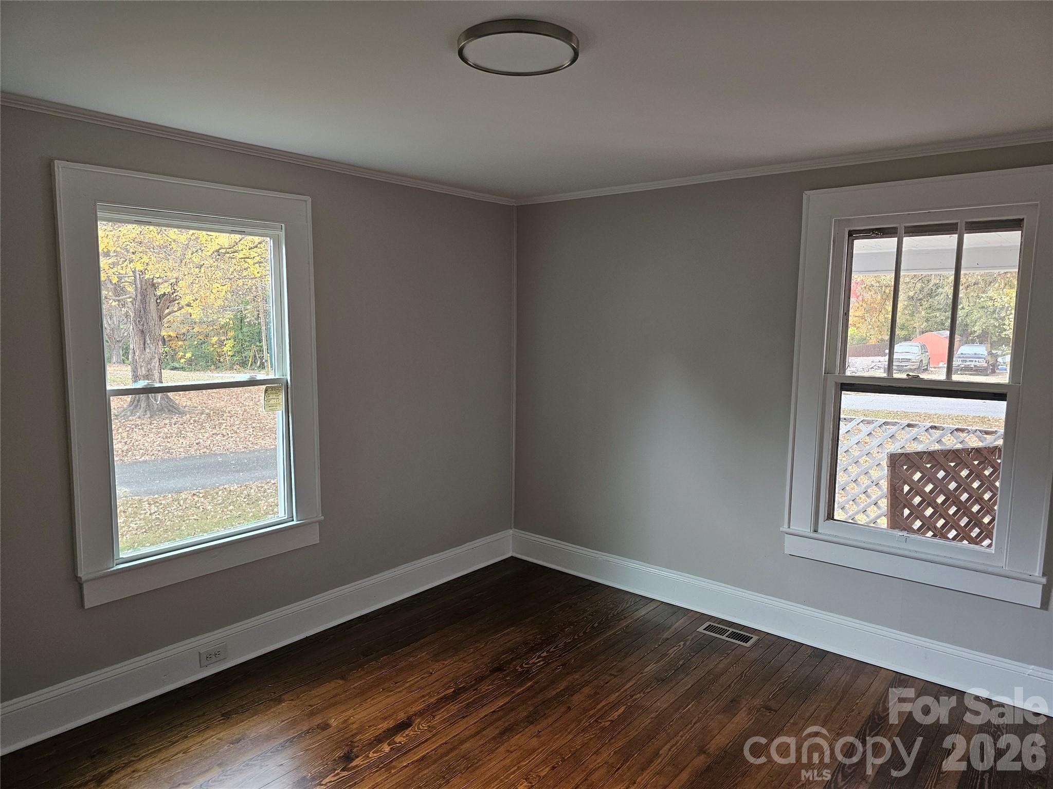 515 26th Street SW — Hickory