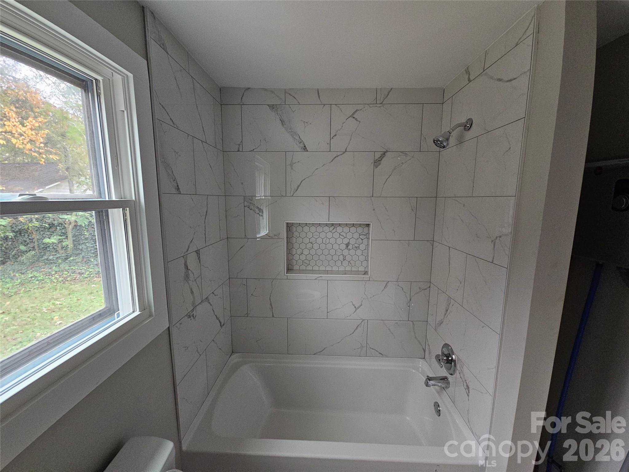515 26th Street SW — Hickory