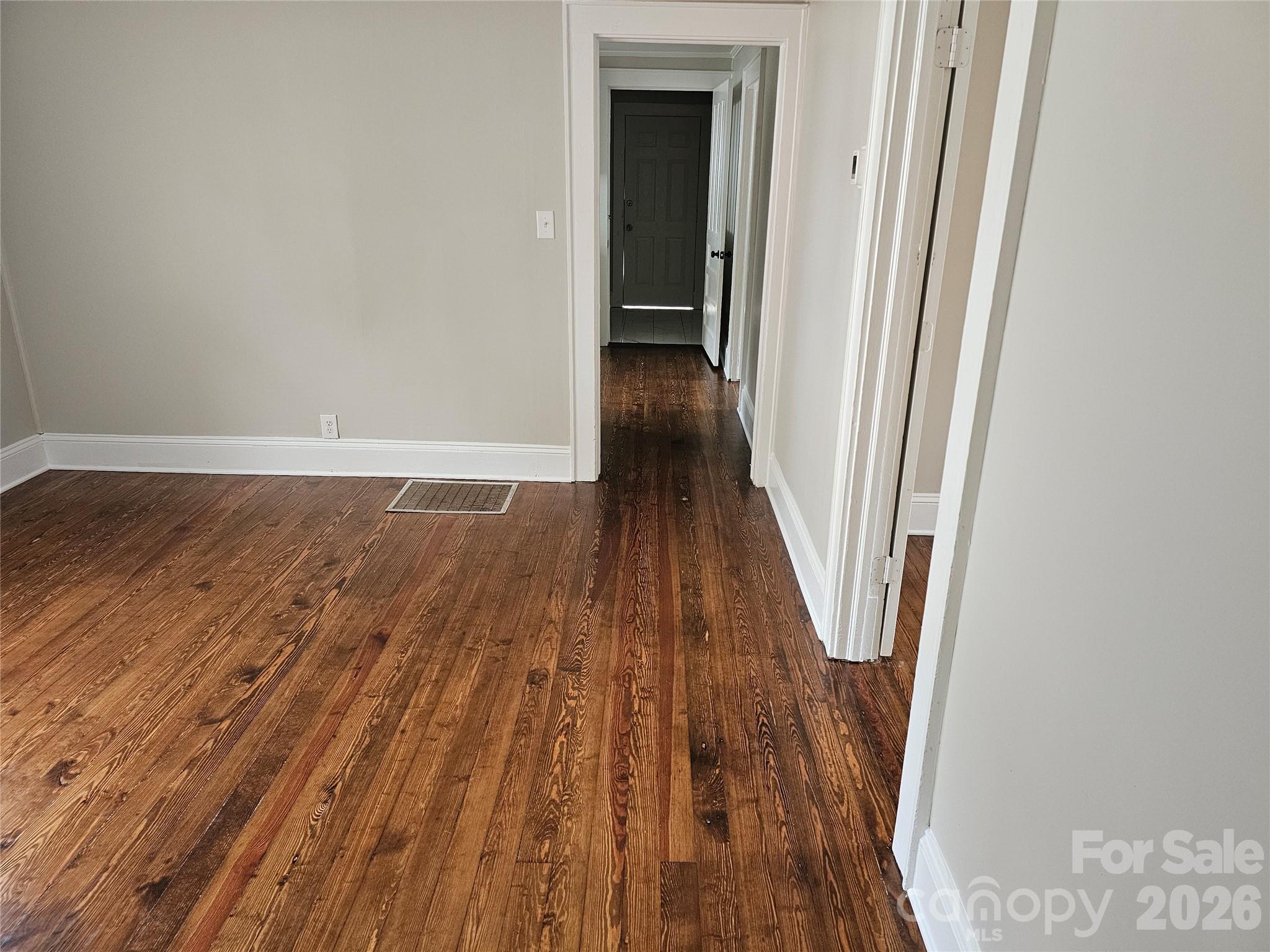 515 26th Street SW — Hickory