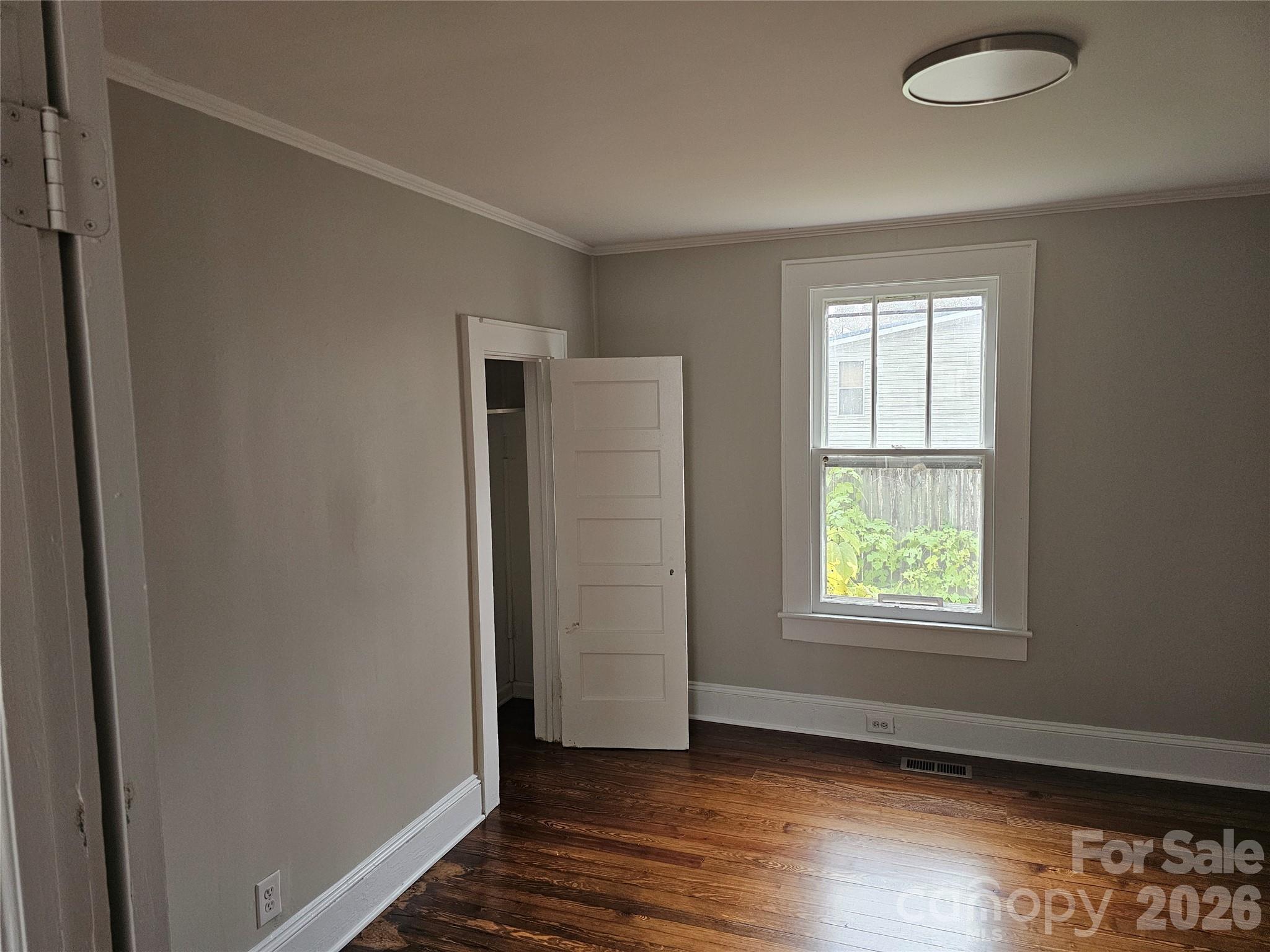 515 26th Street SW — Hickory