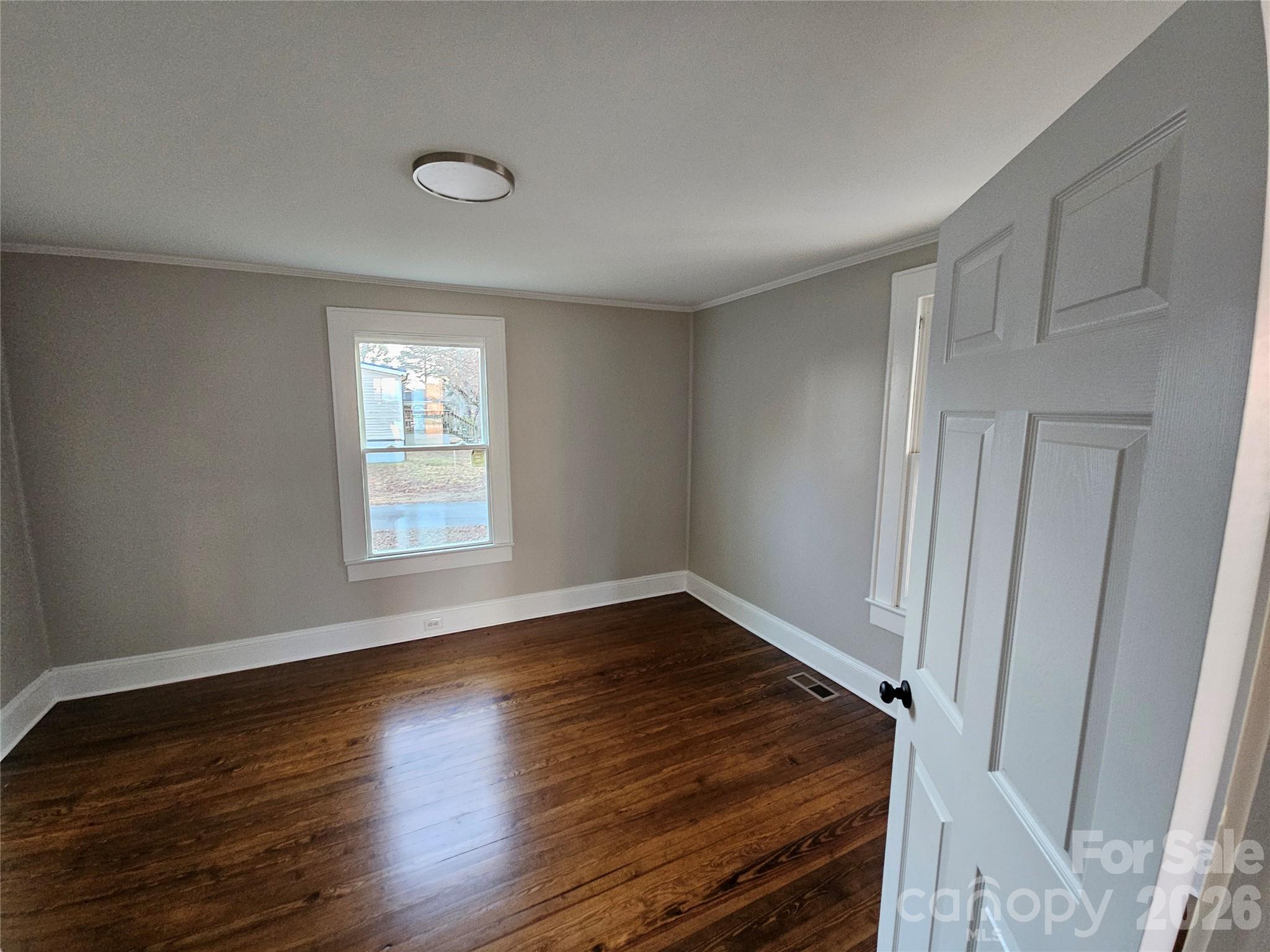 515 26th Street SW — Hickory