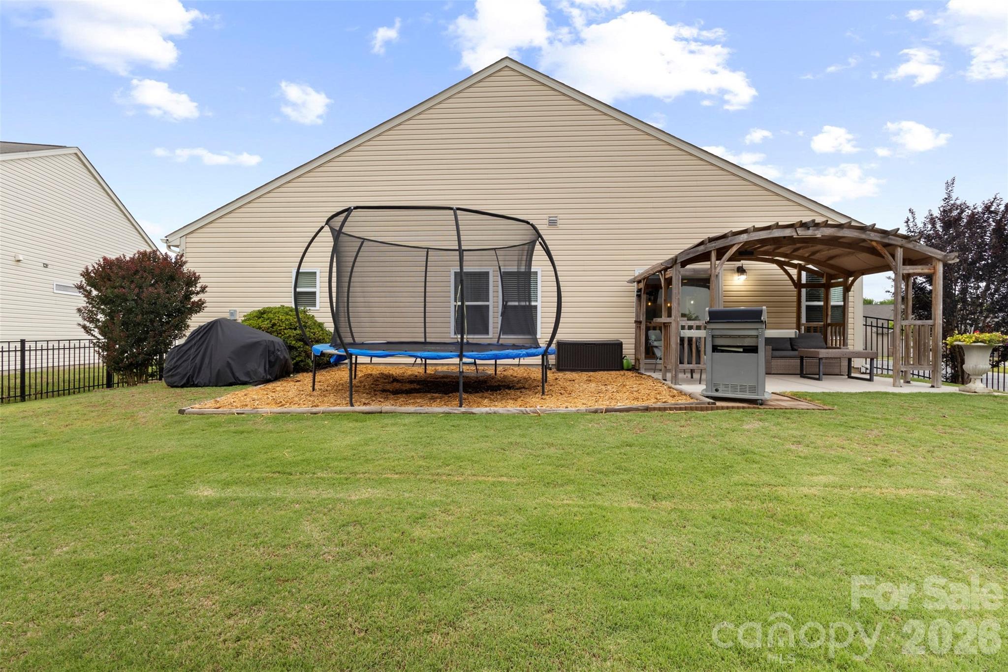 3509 Alister Avenue SW — Concord
