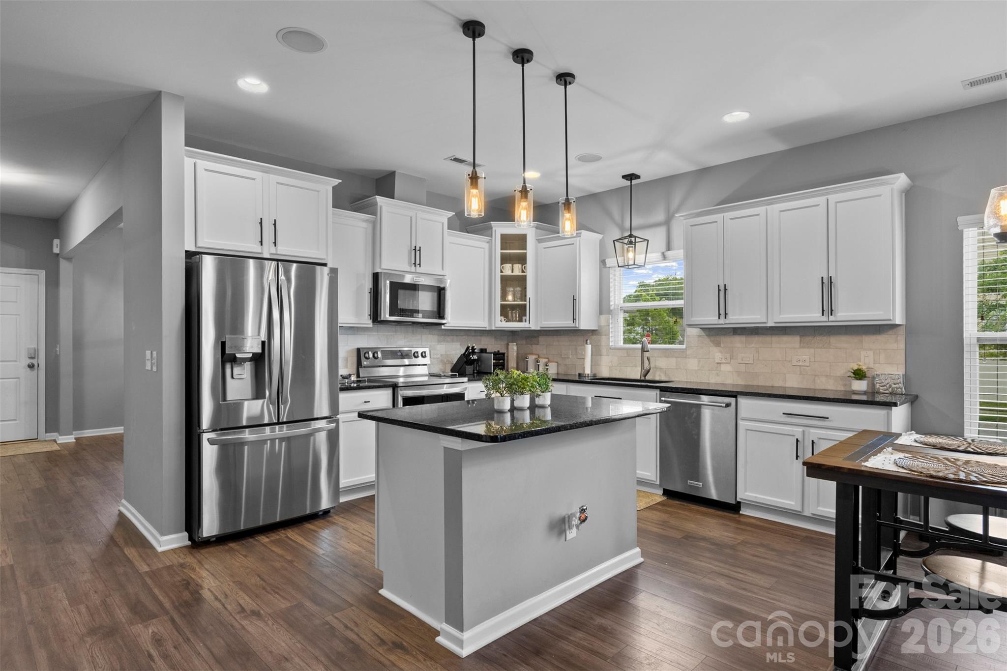 3509 Alister Avenue SW — Concord