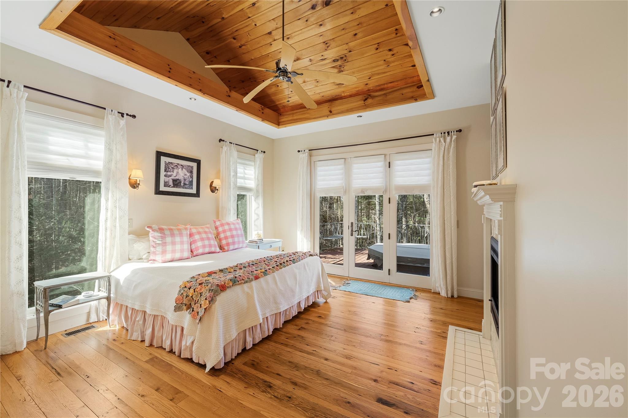 2186 Long Rifle Ridge Road — Nebo
