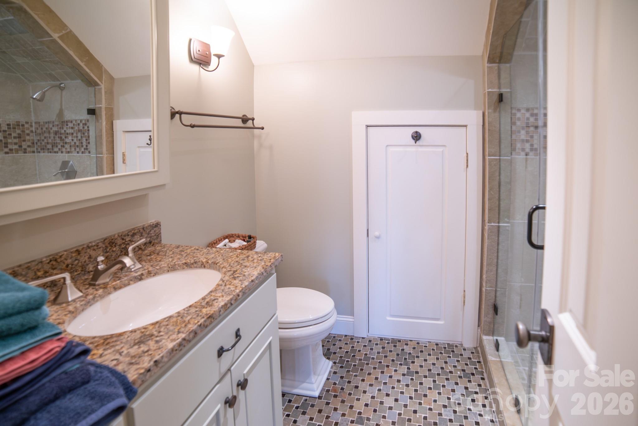 2186 Long Rifle Ridge Road — Nebo