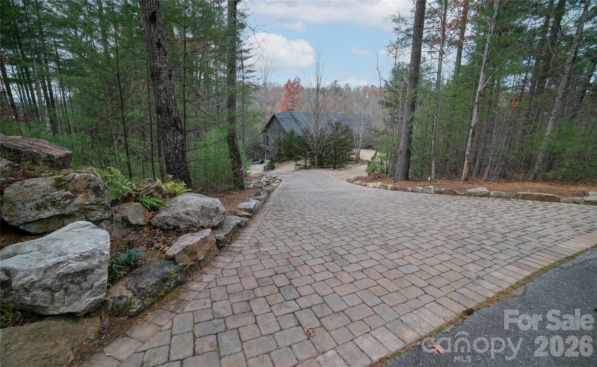 2186 Long Rifle Ridge Road — Nebo