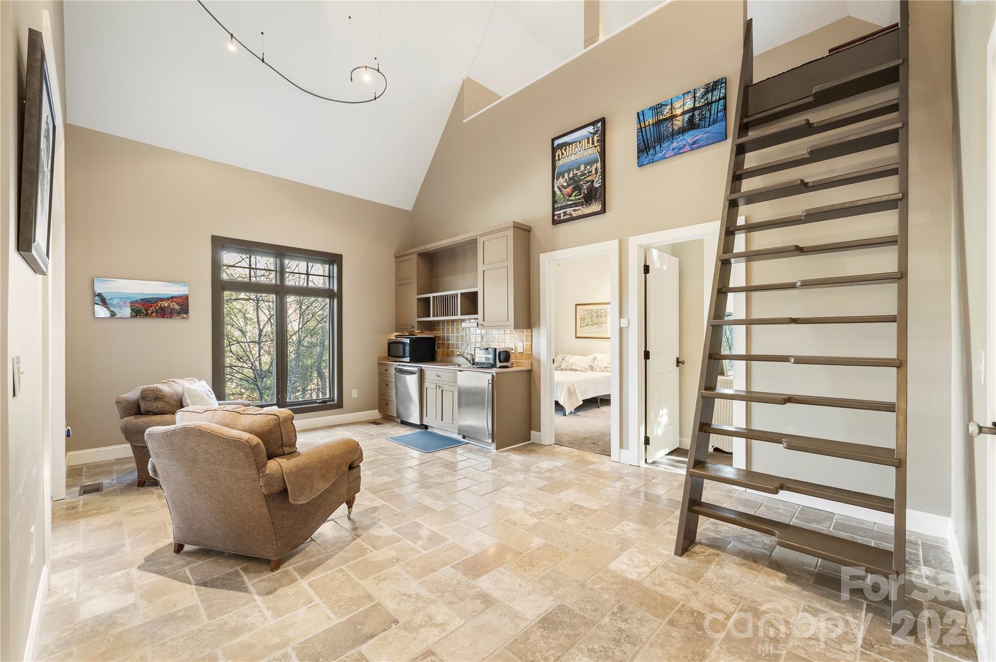 2186 Long Rifle Ridge Road — Nebo