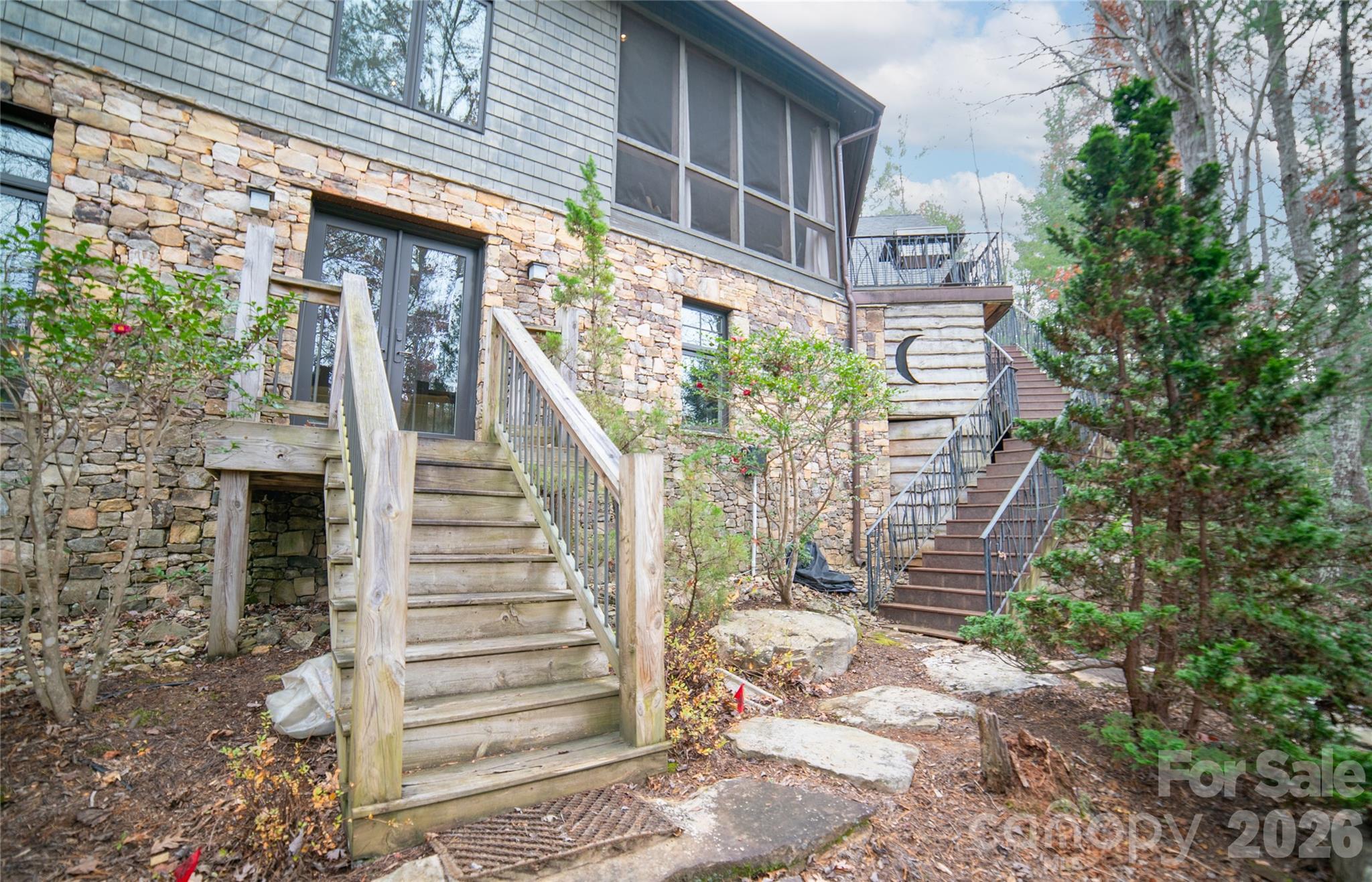 2186 Long Rifle Ridge Road — Nebo