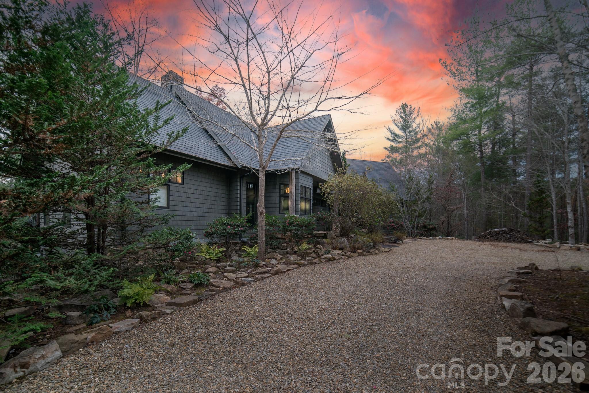 2186 Long Rifle Ridge Road — Nebo