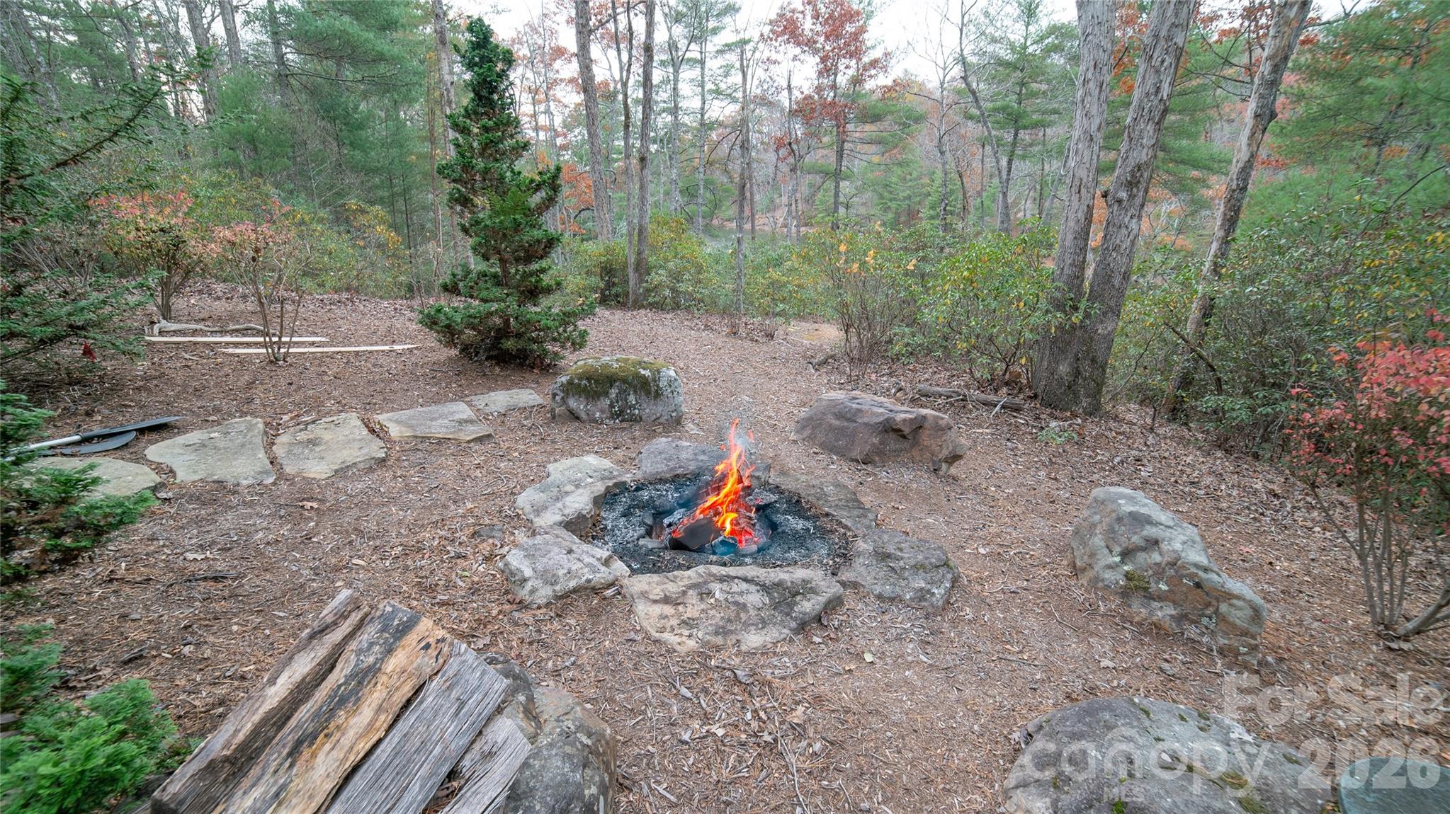 2186 Long Rifle Ridge Road — Nebo