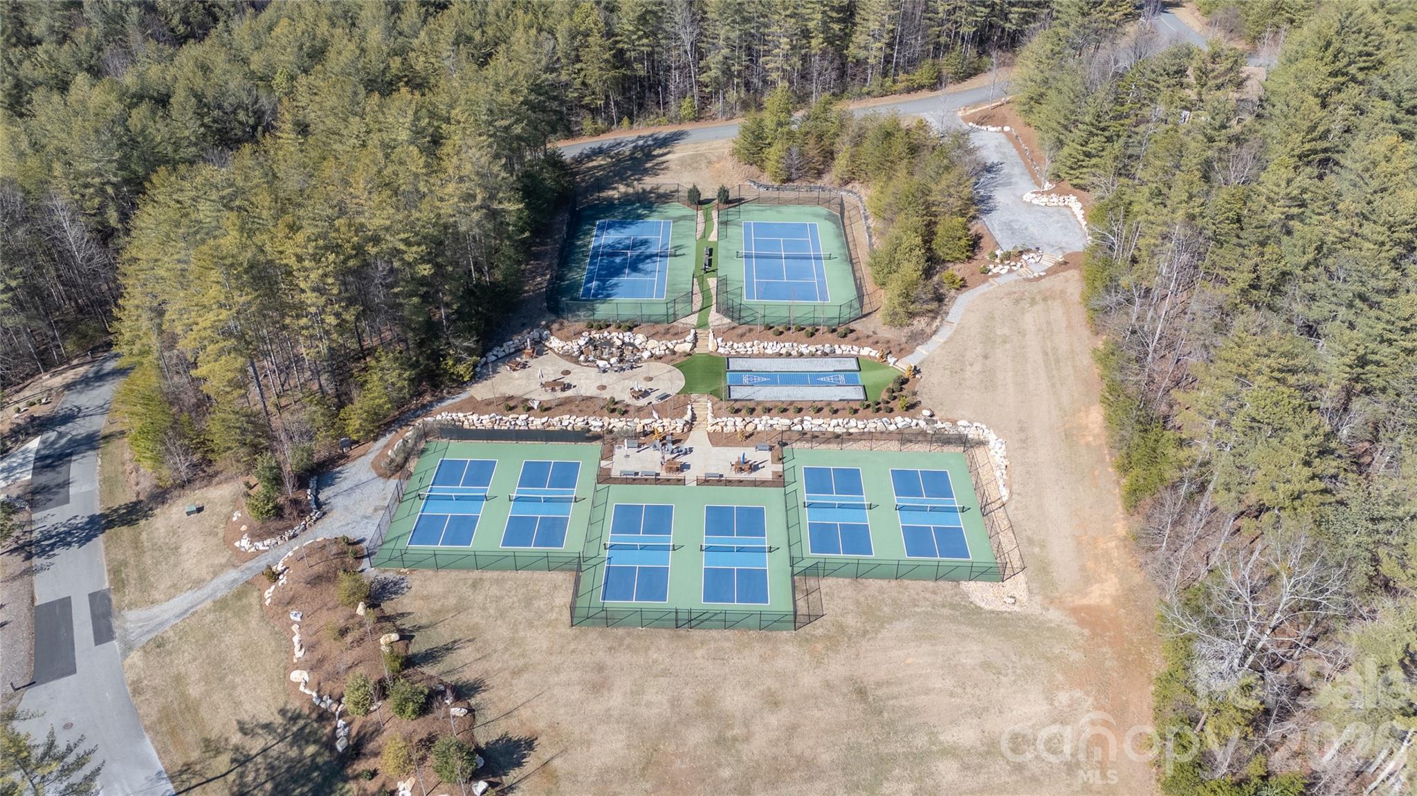 2186 Long Rifle Ridge Road — Nebo