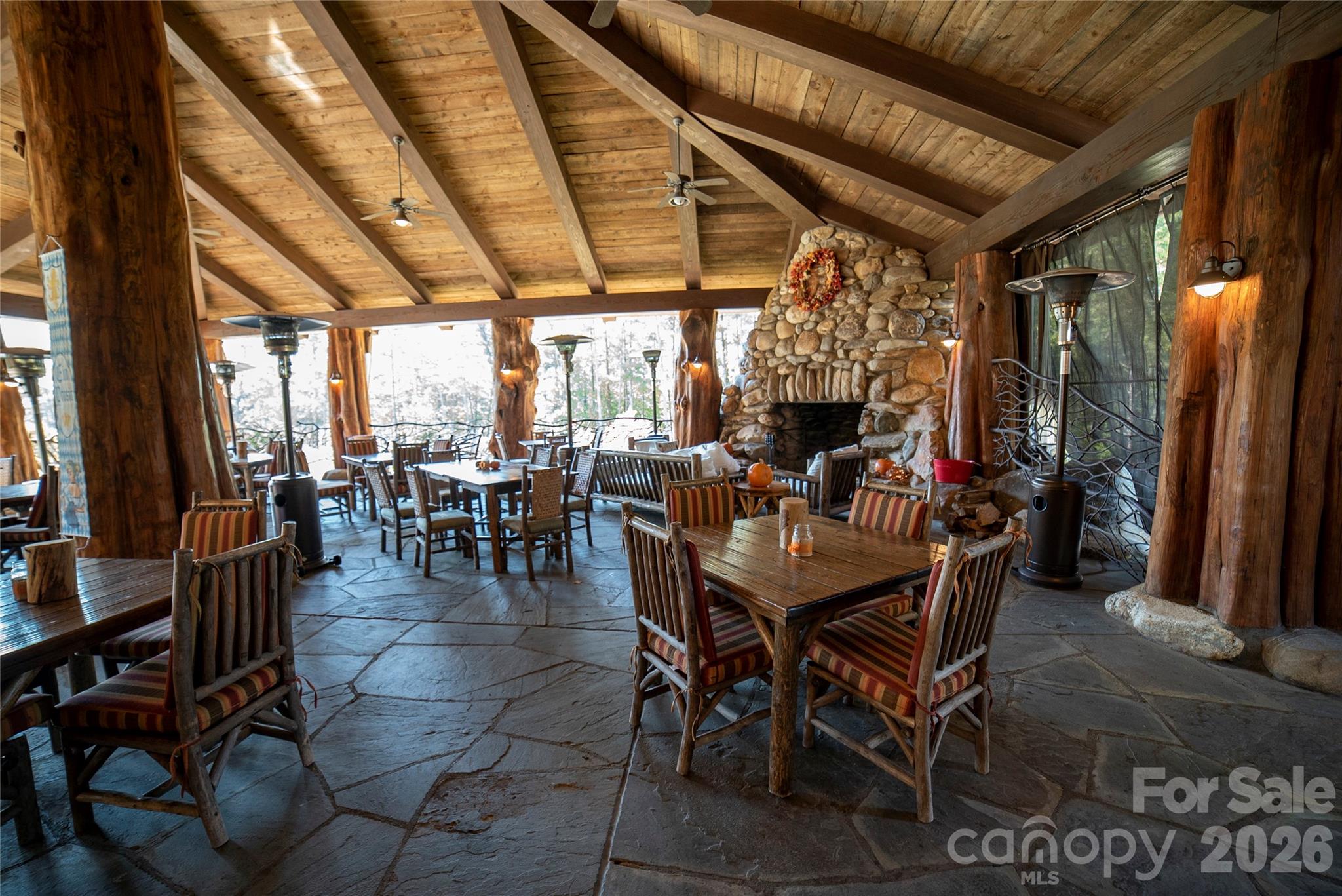 2186 Long Rifle Ridge Road — Nebo