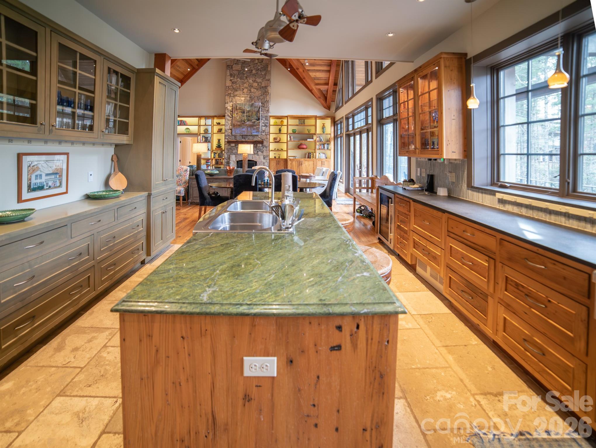 2186 Long Rifle Ridge Road — Nebo