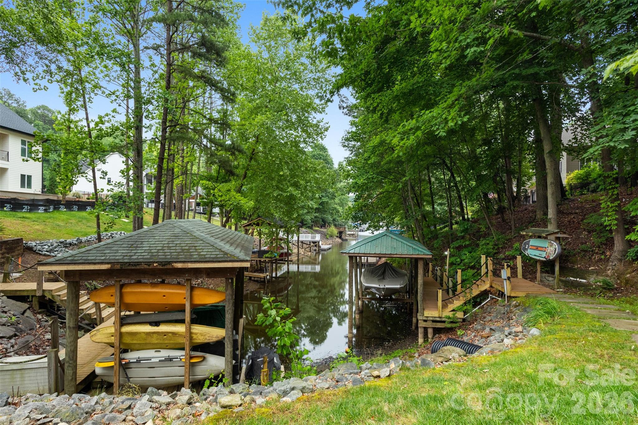 105 Ridge Top Road — Mooresville