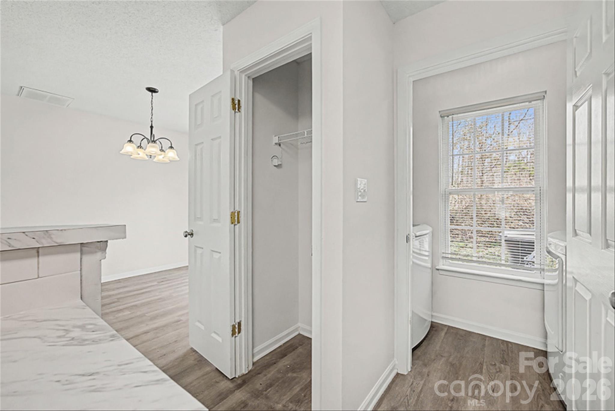2405 Smugglers Court — Charlotte