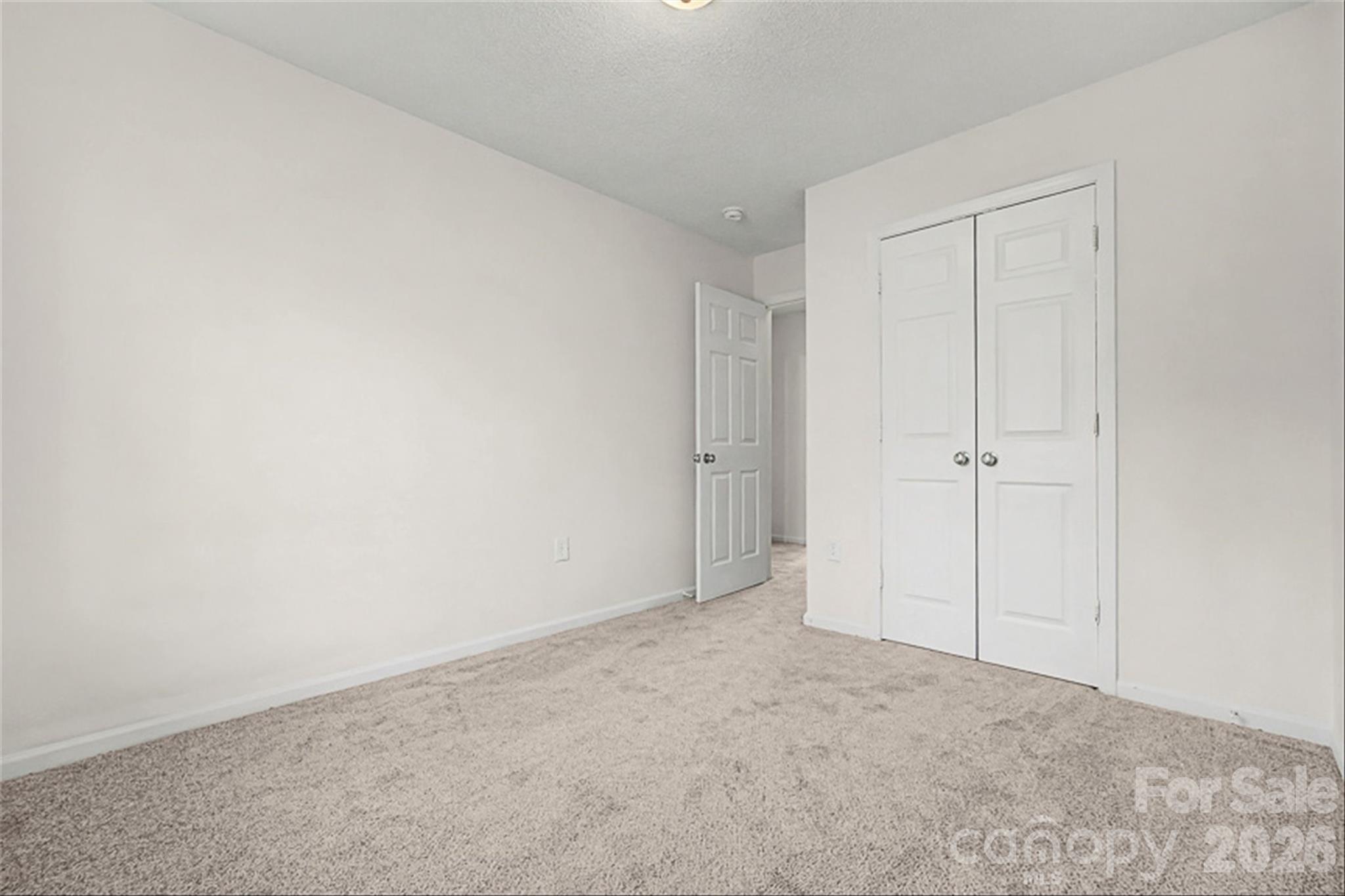 2405 Smugglers Court — Charlotte