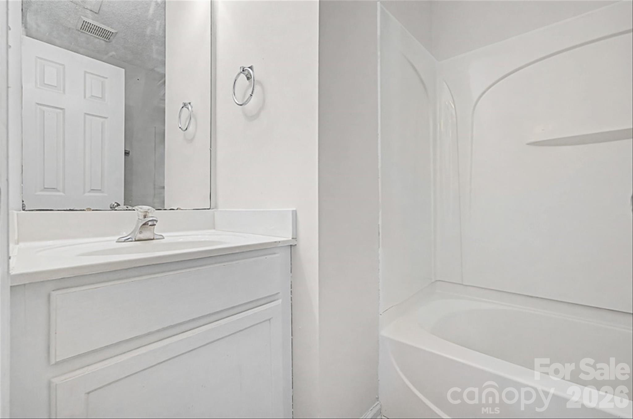 2405 Smugglers Court — Charlotte