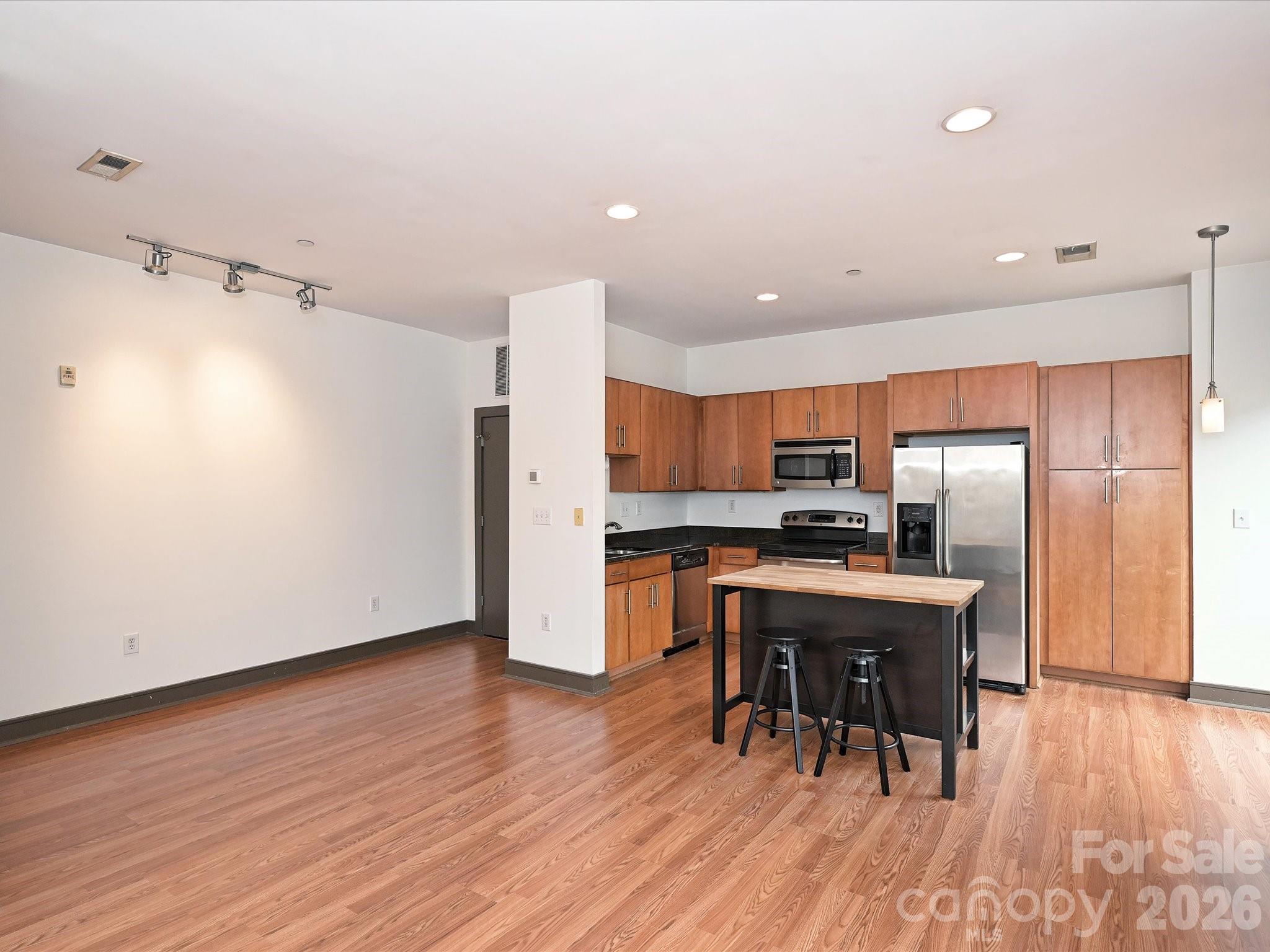 2200 Lyndhurst Avenue #102 — Charlotte