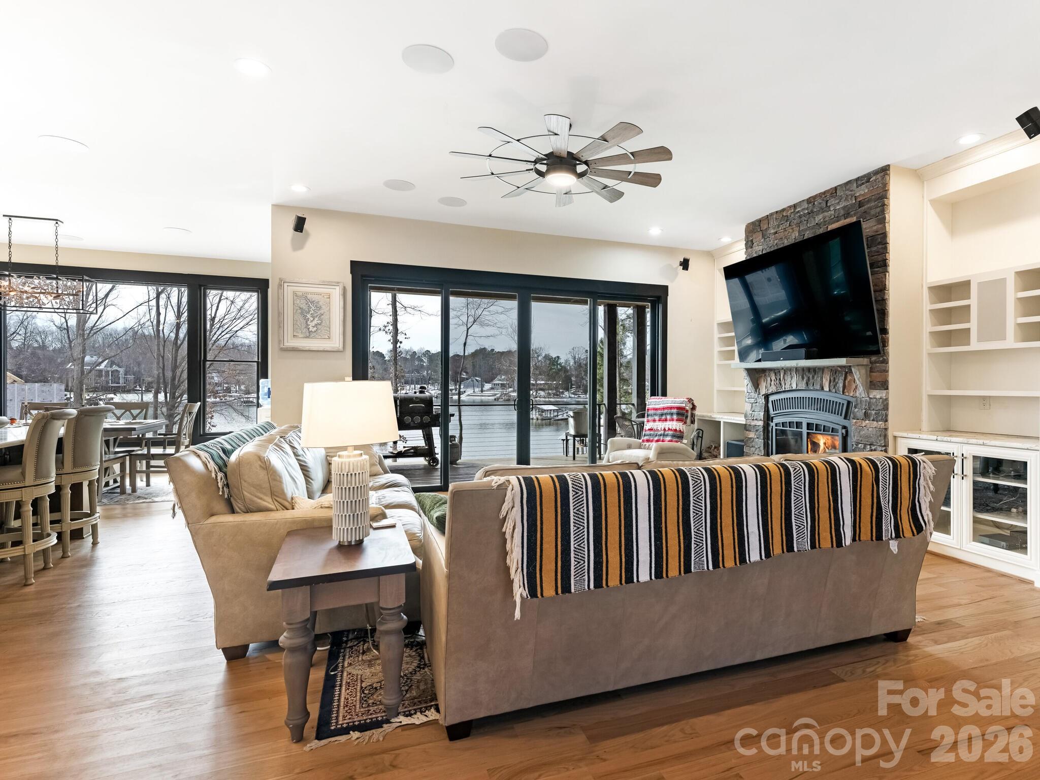 354 Catalina Drive #24 — Mooresville