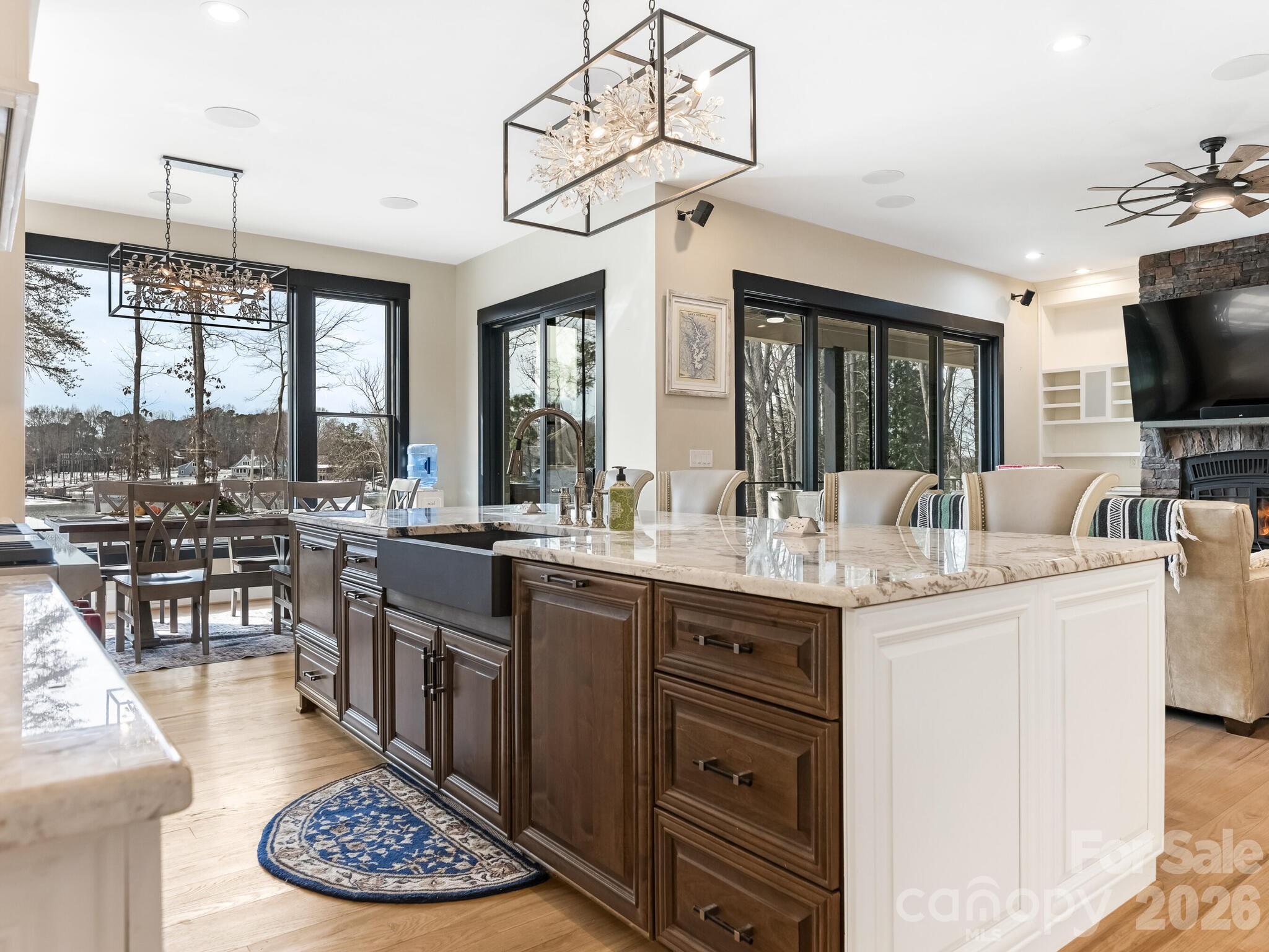 354 Catalina Drive #24 — Mooresville