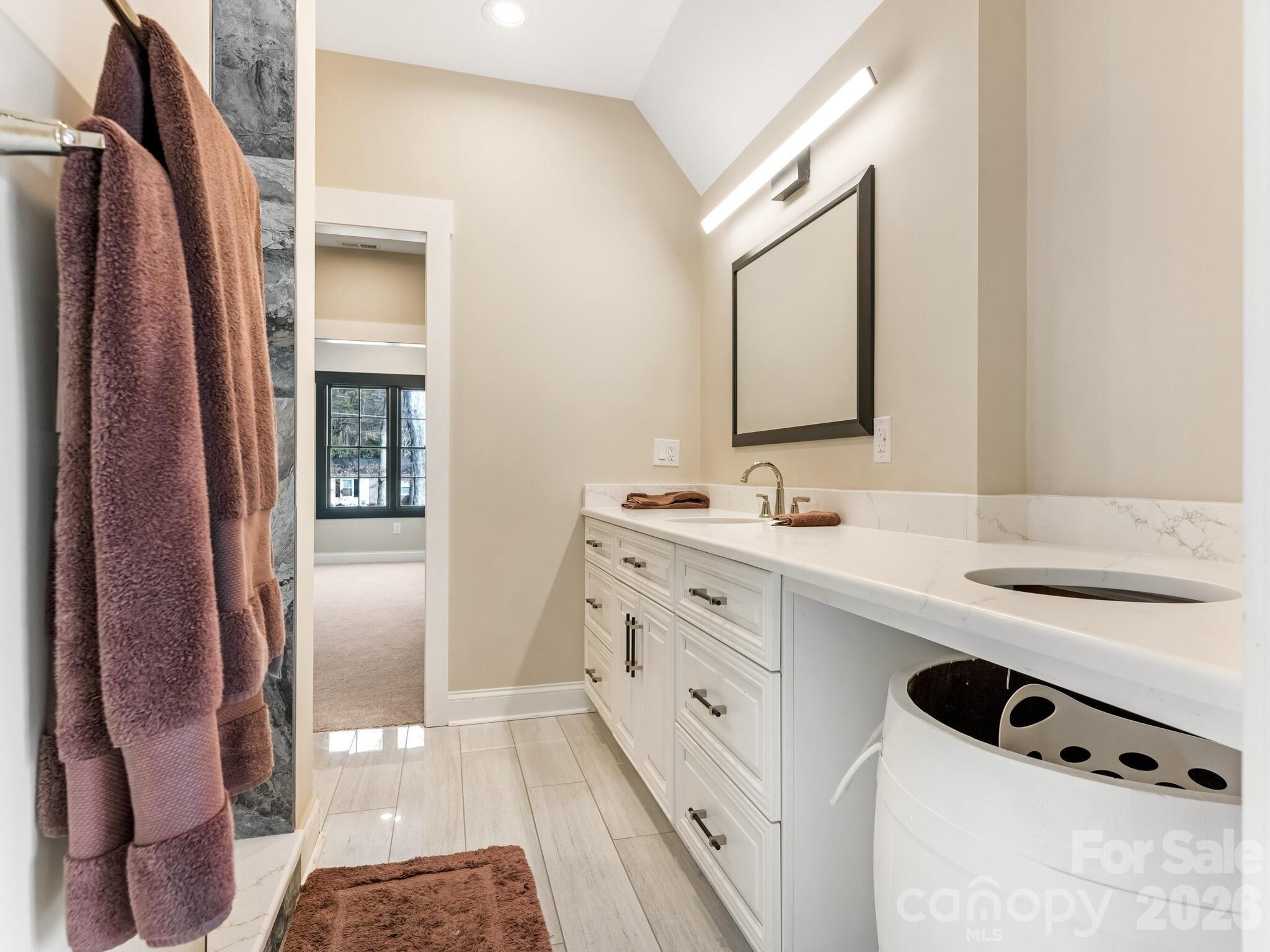 354 Catalina Drive #24 — Mooresville