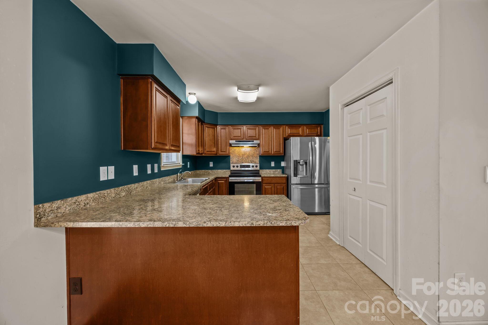 249 Shumaker Drive — Statesville