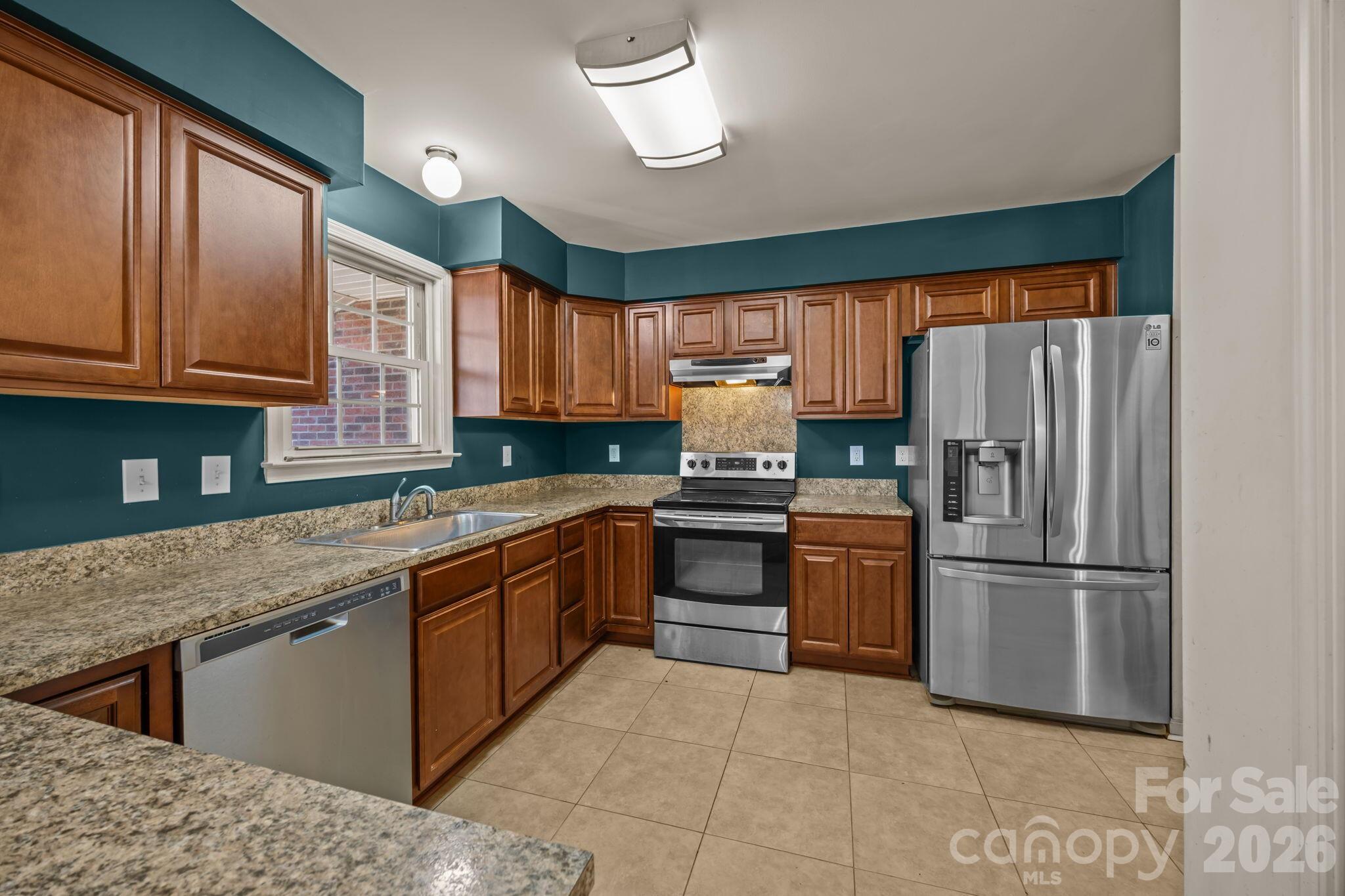 249 Shumaker Drive — Statesville