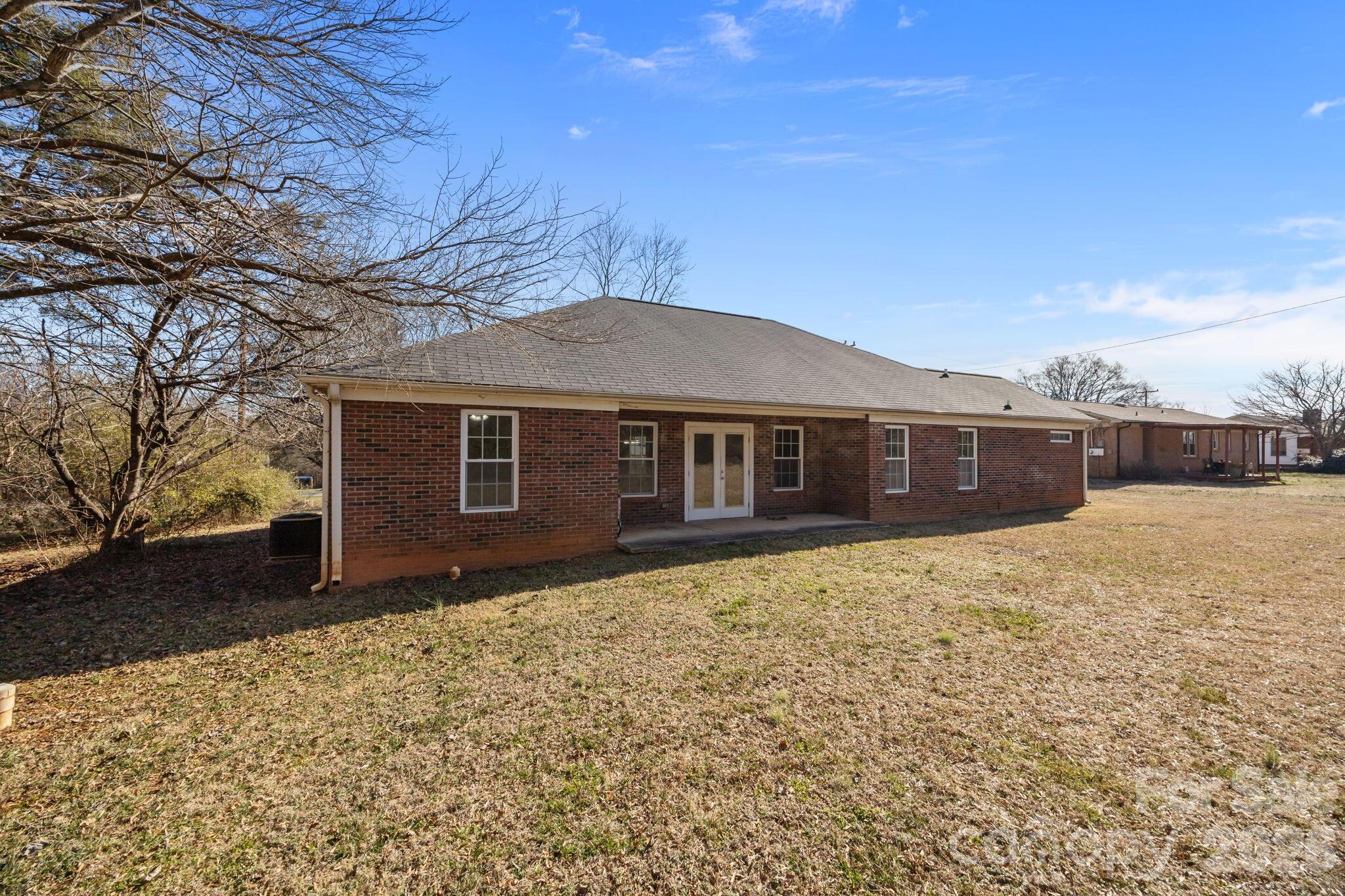 249 Shumaker Drive — Statesville