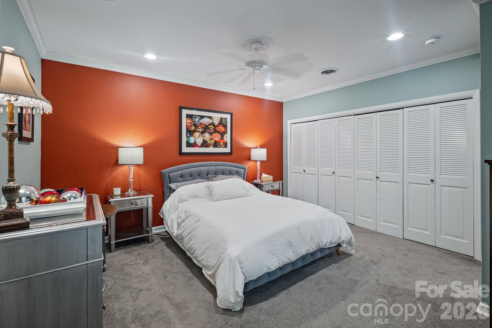 2082 2nd Street Drive NW — Hickory