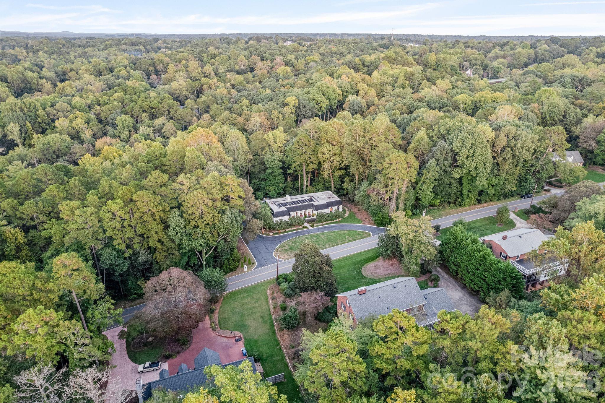 2082 2nd Street Drive NW — Hickory