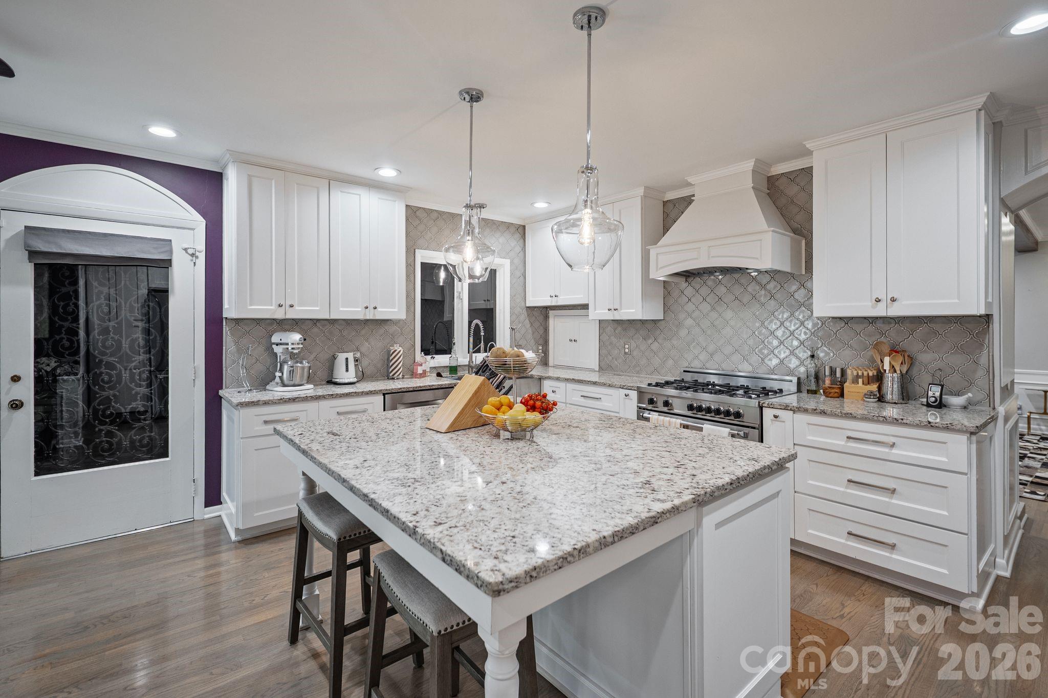 2082 2nd Street Drive NW — Hickory