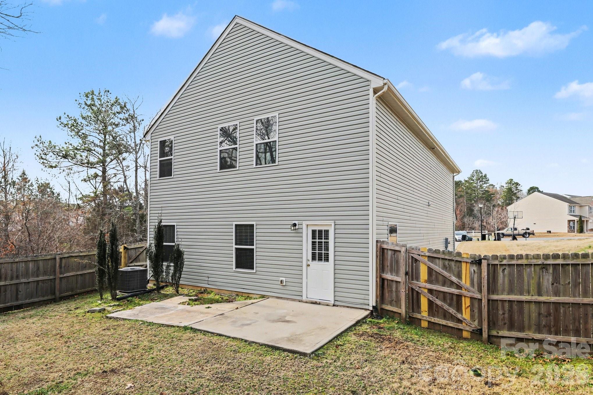 1039 Manston Place SW — Concord