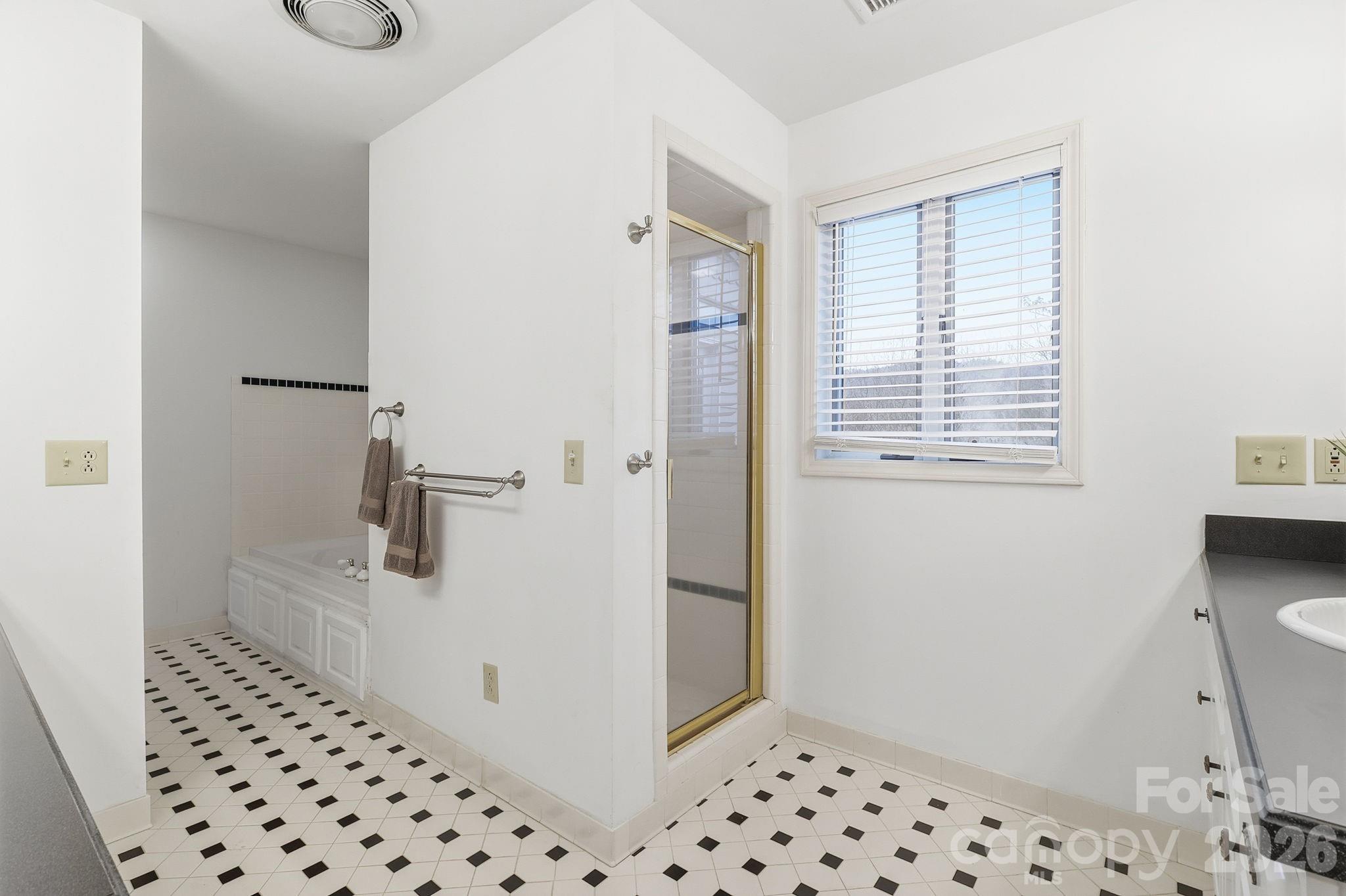 1644 Broadstone Road — Banner Elk