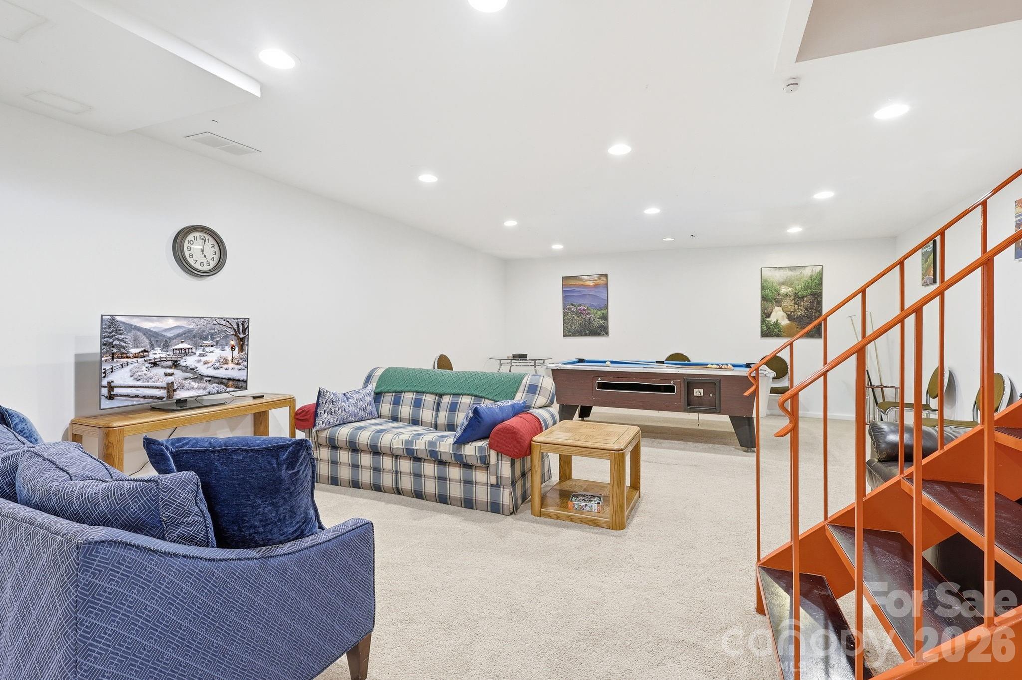1644 Broadstone Road — Banner Elk
