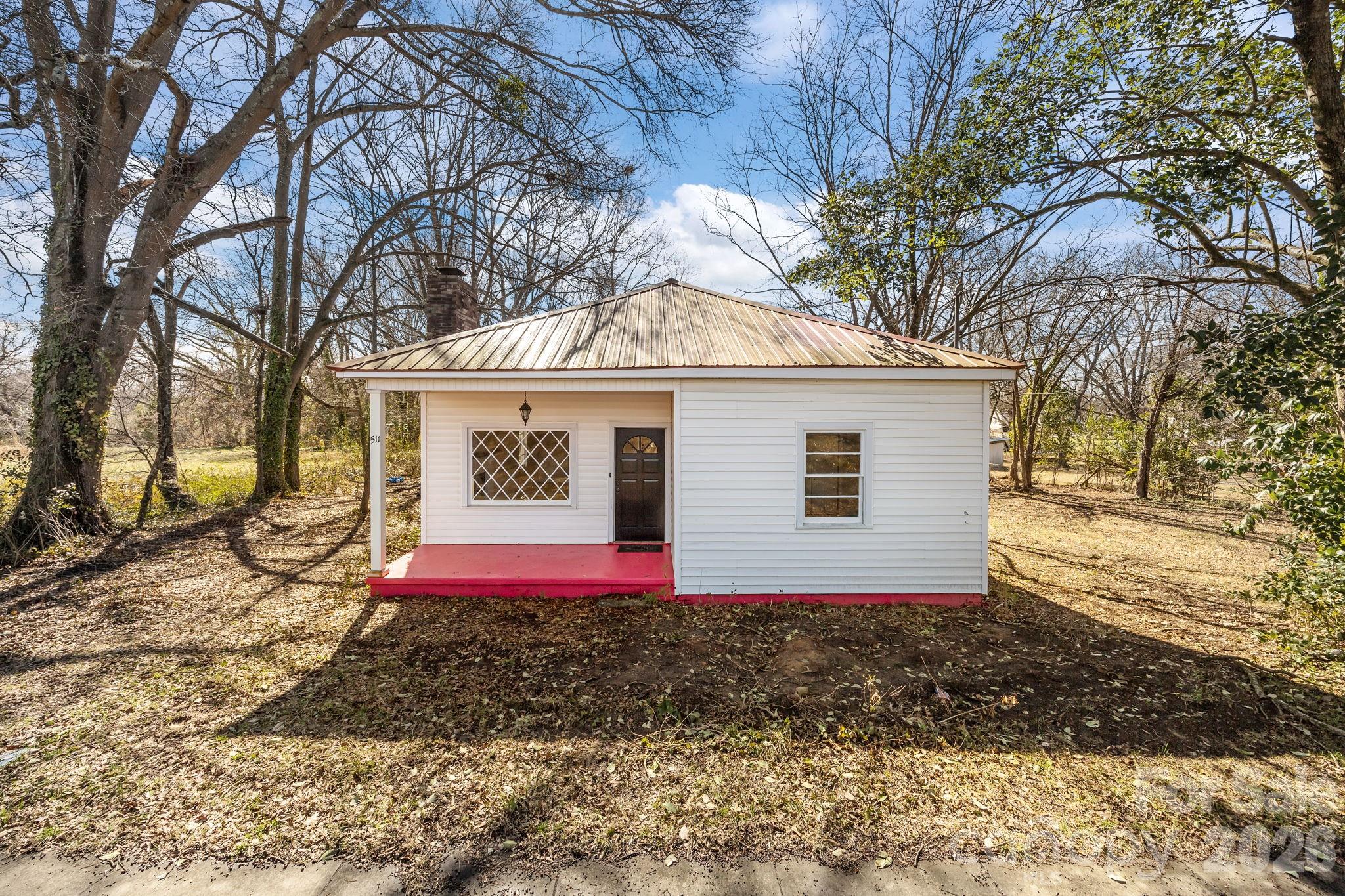 511 E Trade Street — Dallas