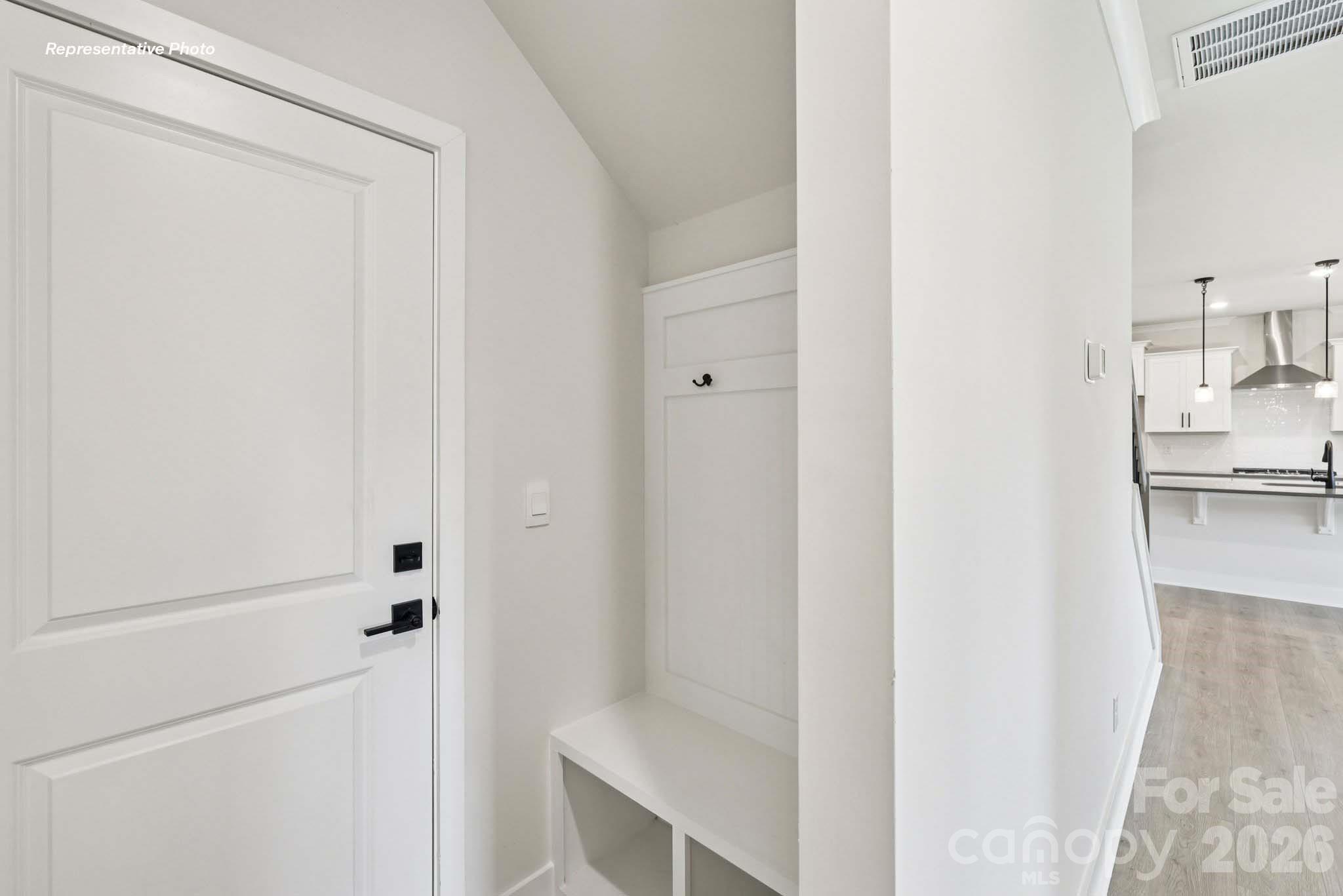 9103 Carver Avenue — Huntersville