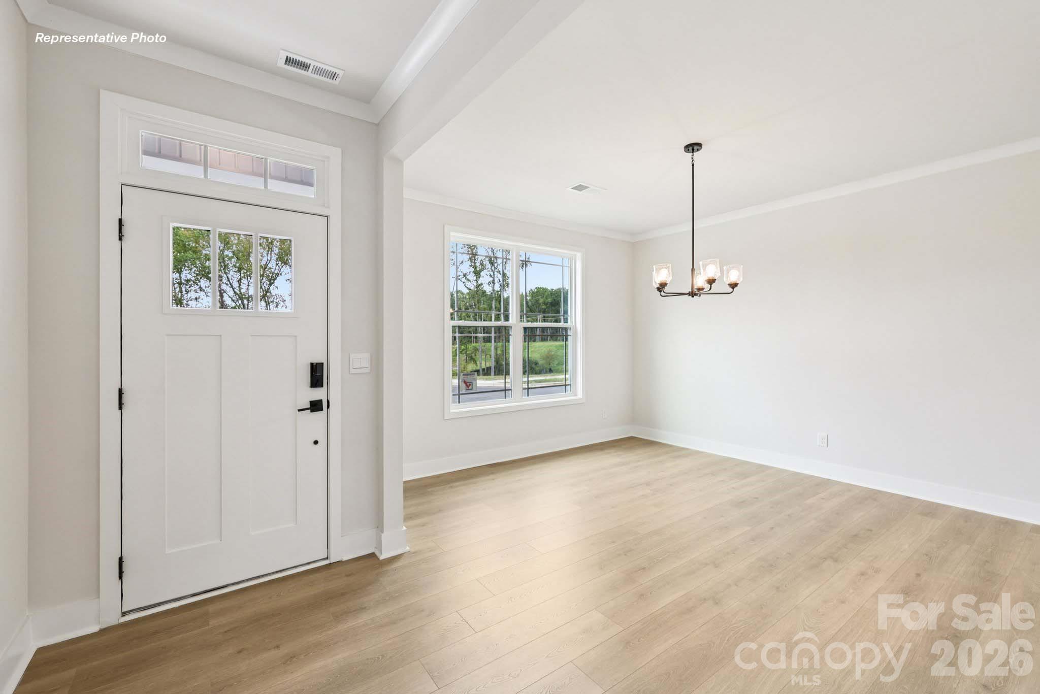 9103 Carver Avenue — Huntersville
