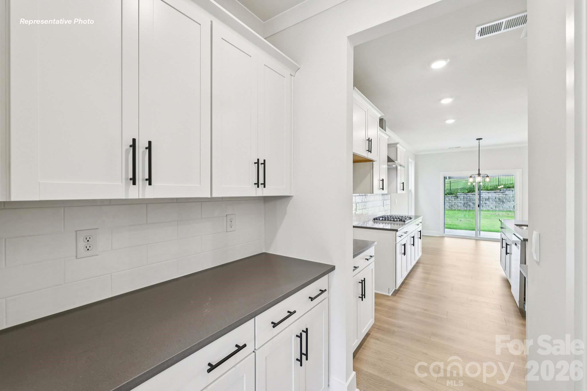 9103 Carver Avenue — Huntersville