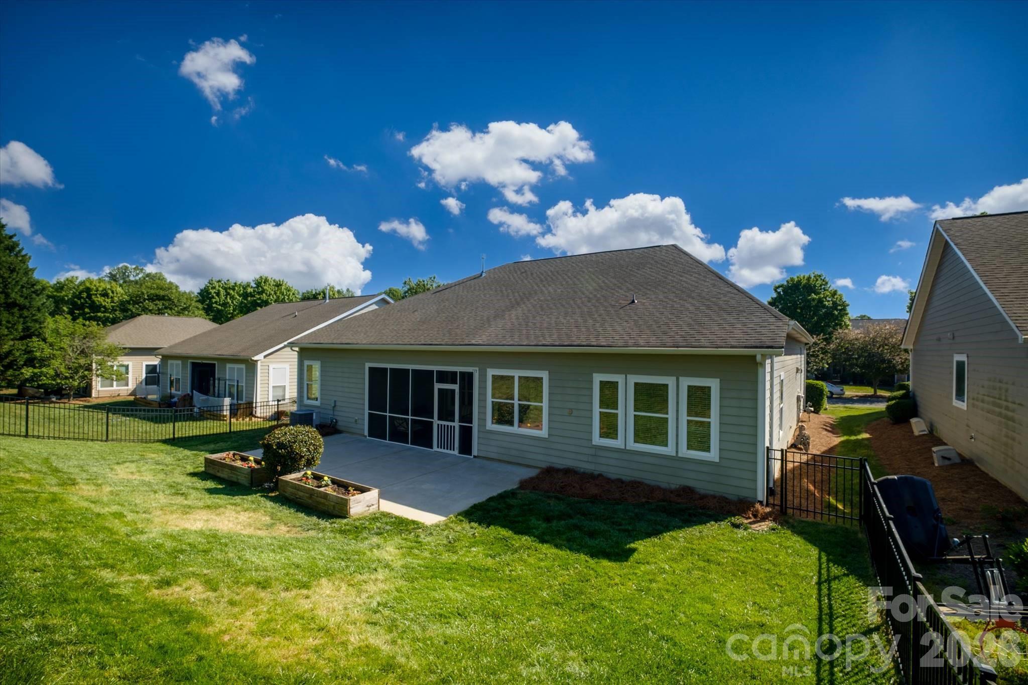 8720 Artesa Mill Lane — Charlotte