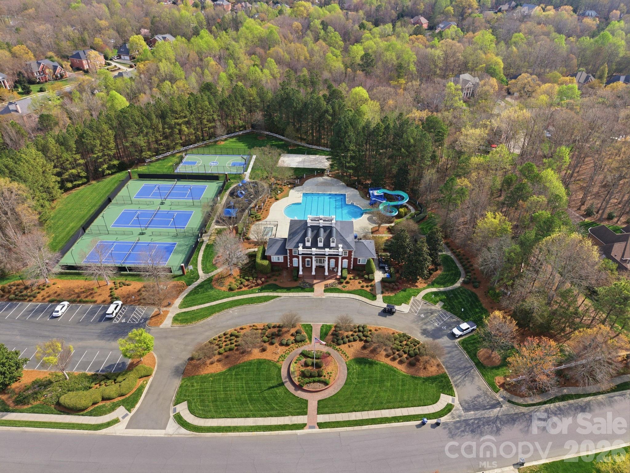 1802 Summit View Place — Waxhaw
