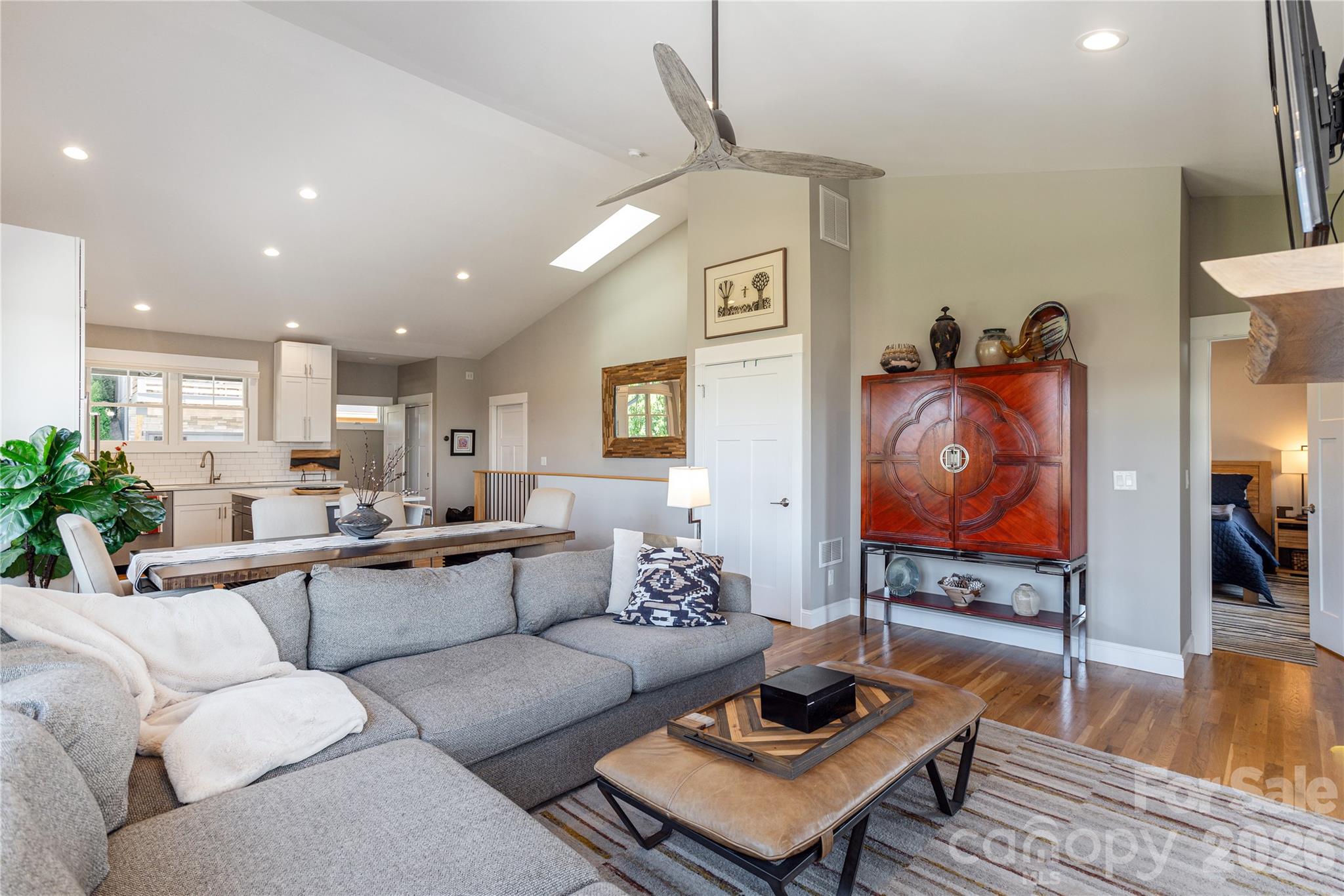 301 Ava Lane — Asheville