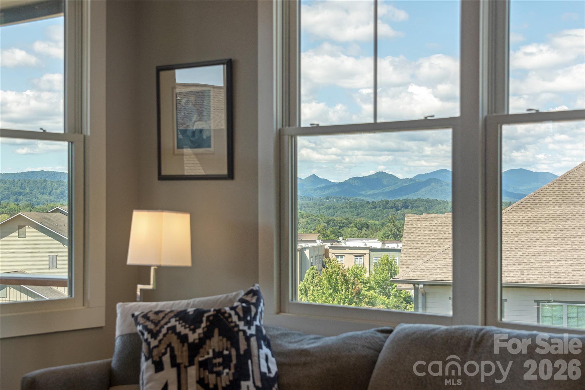 301 Ava Lane — Asheville