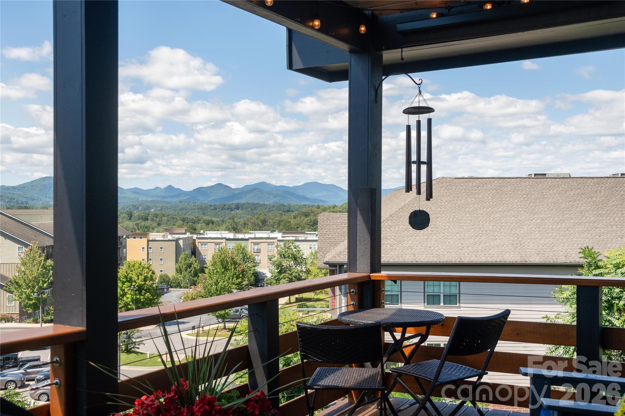 301 Ava Lane — Asheville