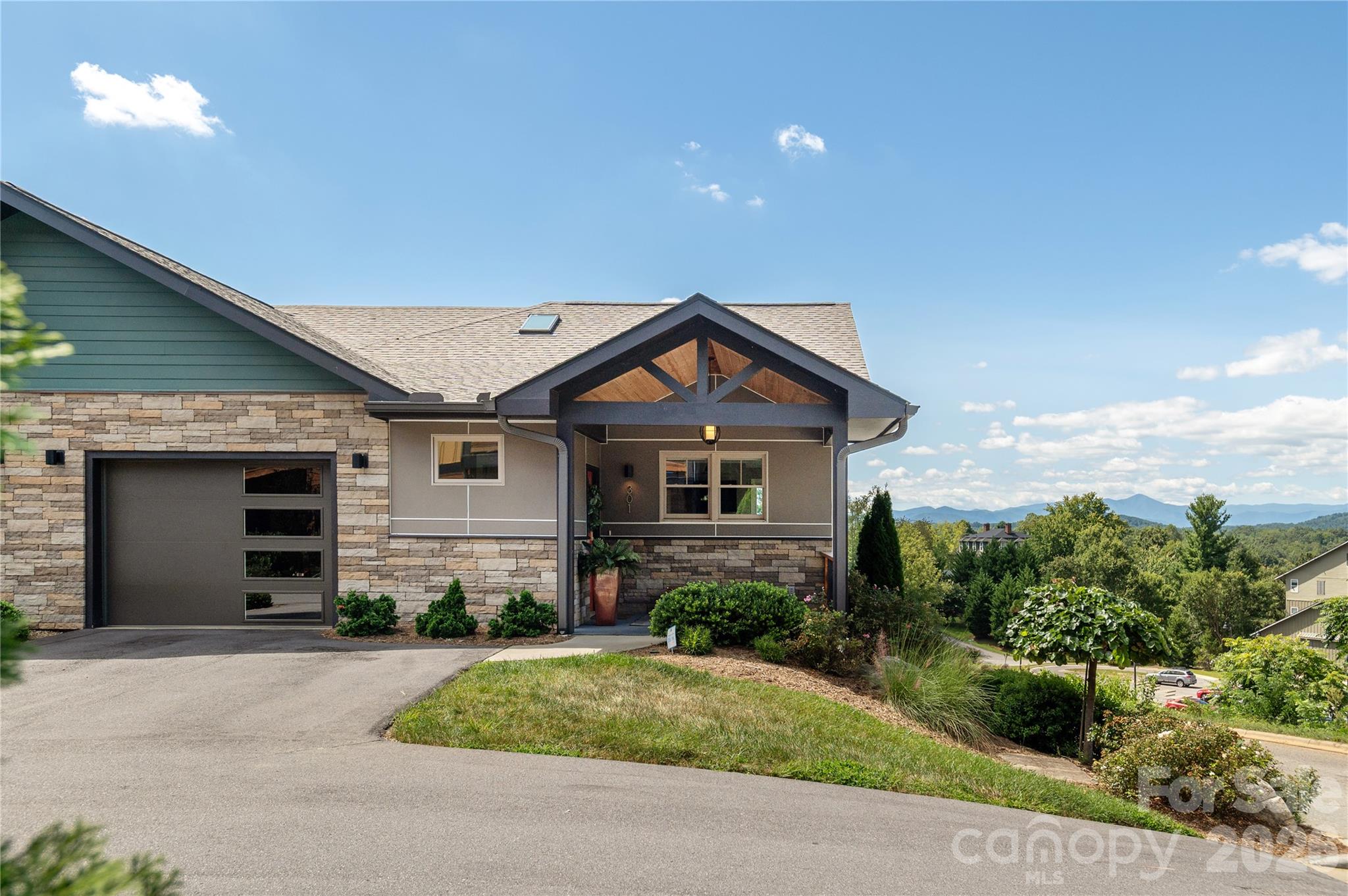 301 Ava Lane — Asheville
